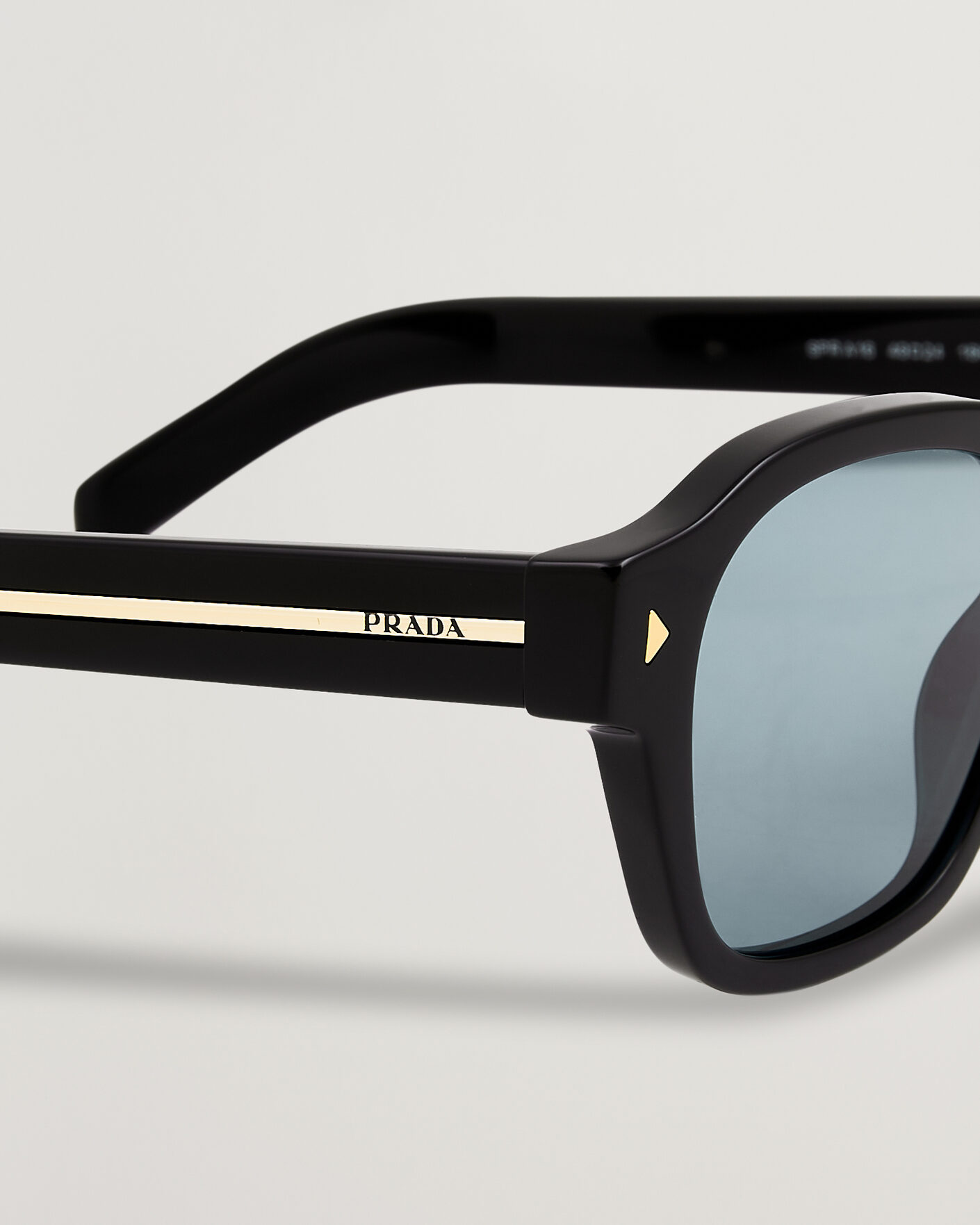 Homme | Lunettes De Soleil | Prada Eyewear | 0PR A16S Sunglasses Black/green