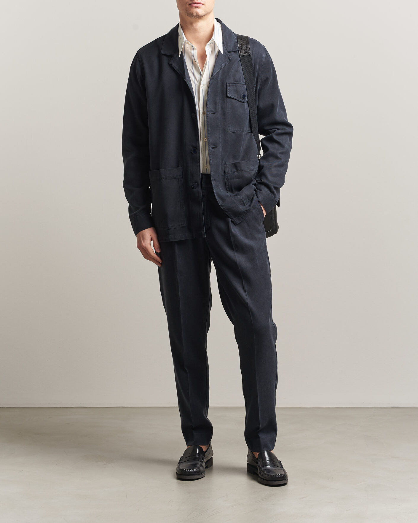 Homme | Chemises | A Day's March | Banagher Lyocell Overshirt Navy