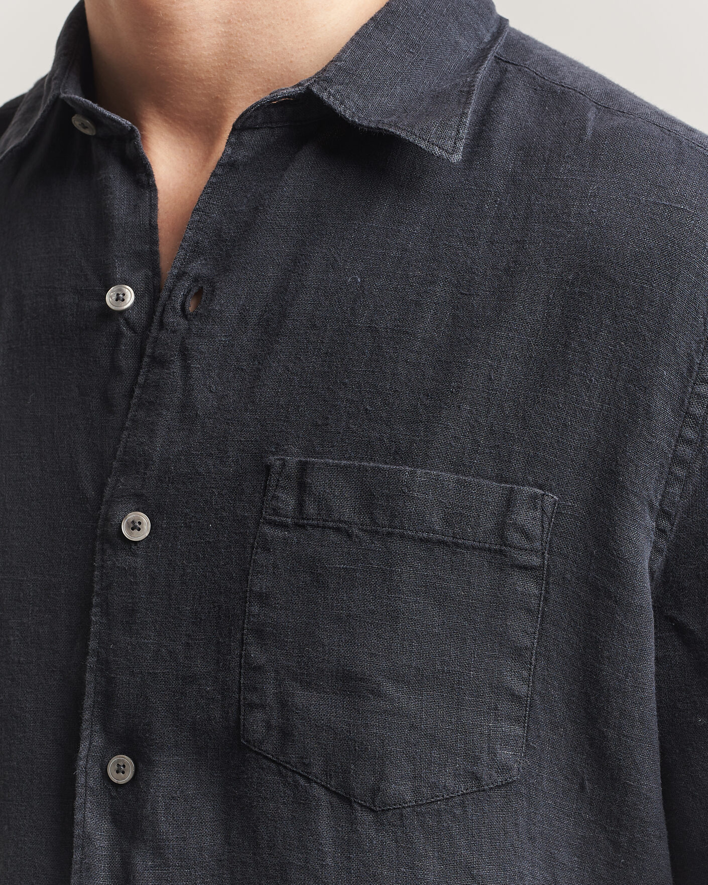 Homme | Chemises | A Day's March | Daintree Linen Shirt Off Black