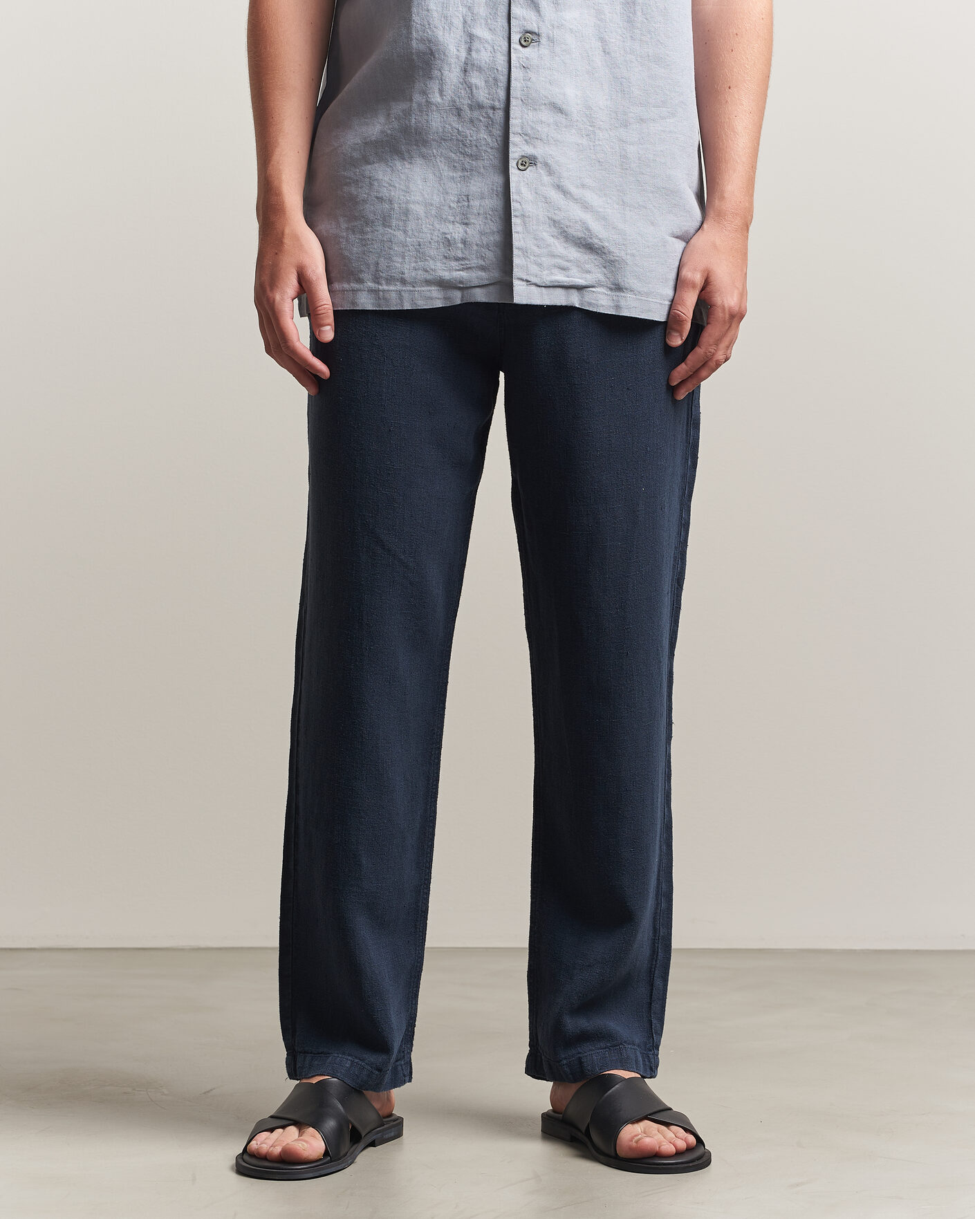 Homme | Pantalons | A Day's March | Redwood Linen Trousers Navy
