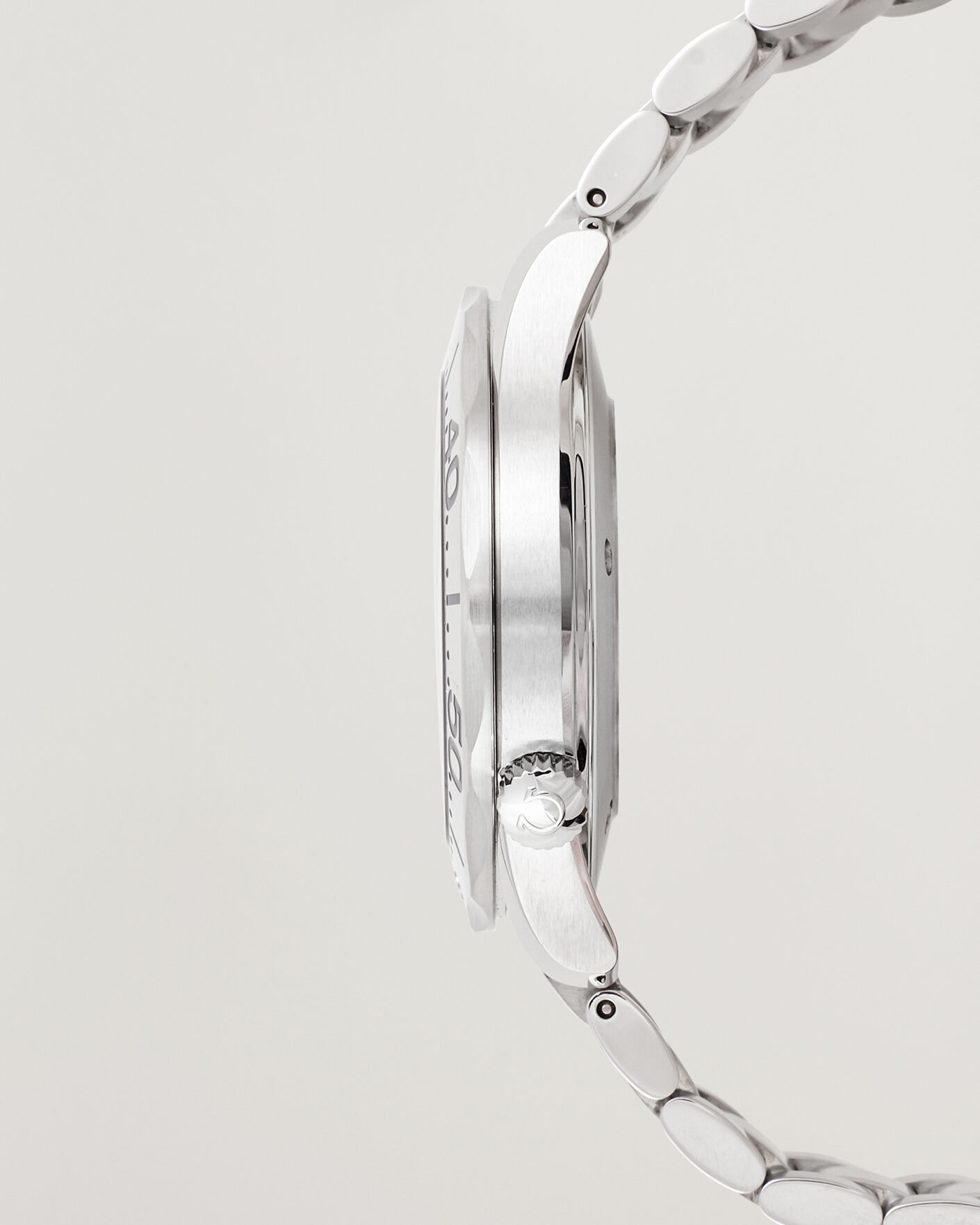 Homme | Pre-Owned & Vintage Watches | Omega Pre-Owned | Seamaster 300M Electric Blue 