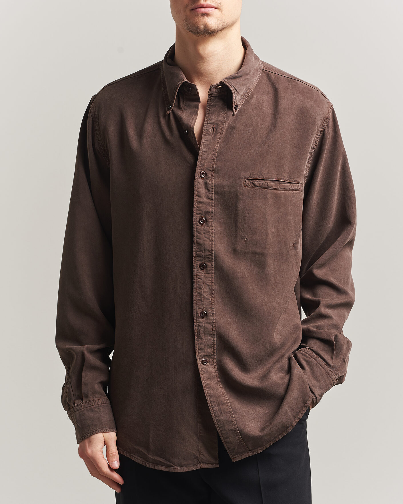 Homme | Chemises | Filippa K | Zack Lyocell Shirt Dark Chocolate