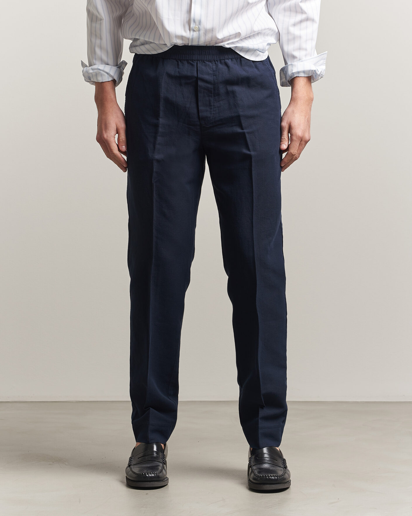 Homme | Pantalons | Filippa K | Theo Relaxed Linen/Cotton Drawstring Trousers Navy