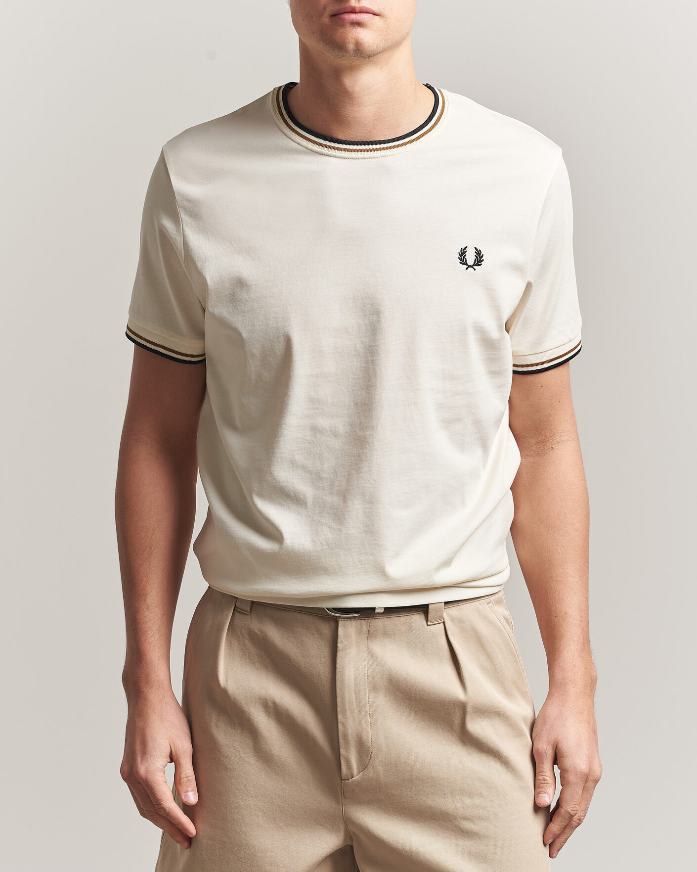 Homme | T-shirts | Fred Perry | Twin Tipped T-Shirt Ecru