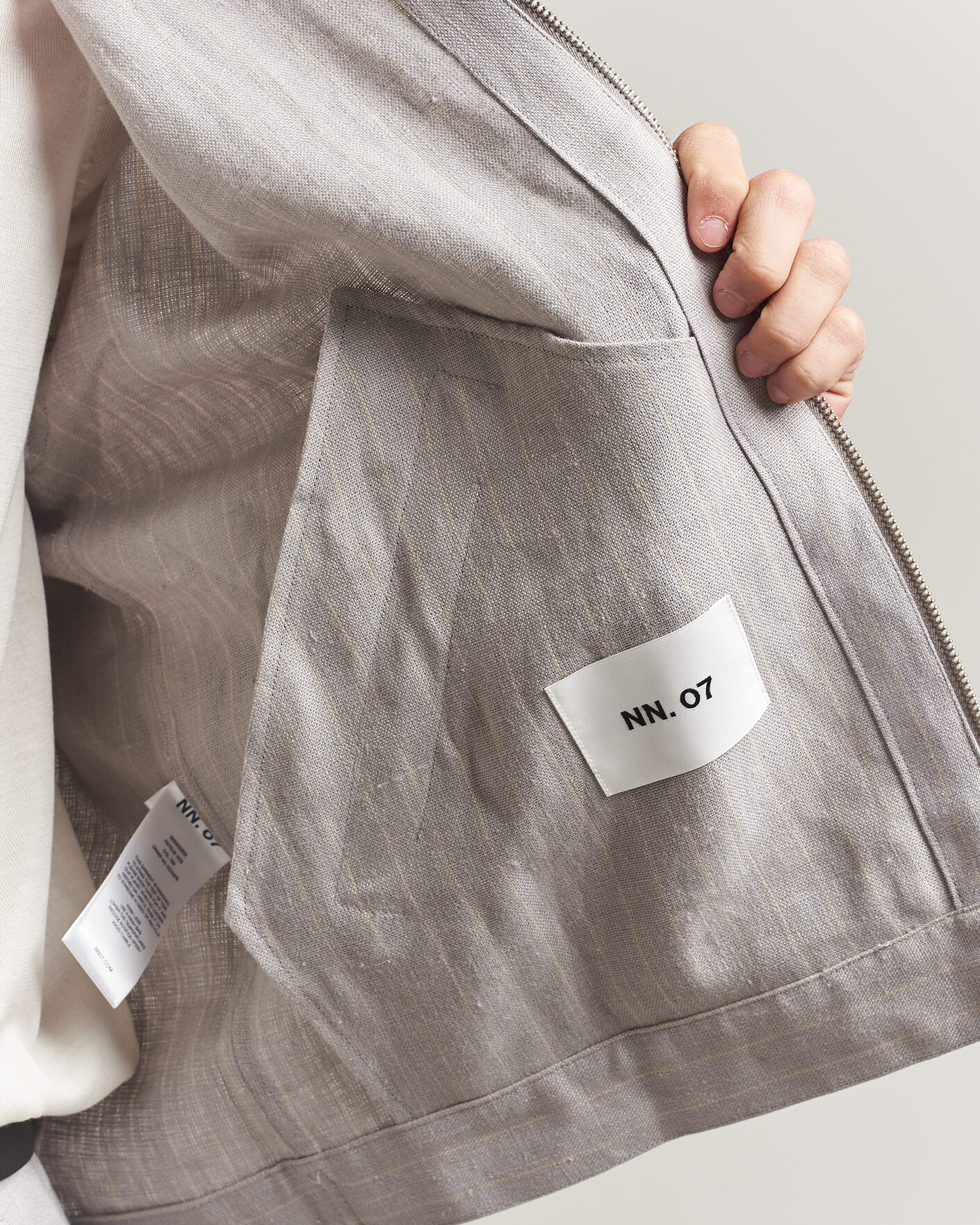 Homme | Chemises | NN07 | Petrus Pinstriped Linen Full Zip Overshirt Grey