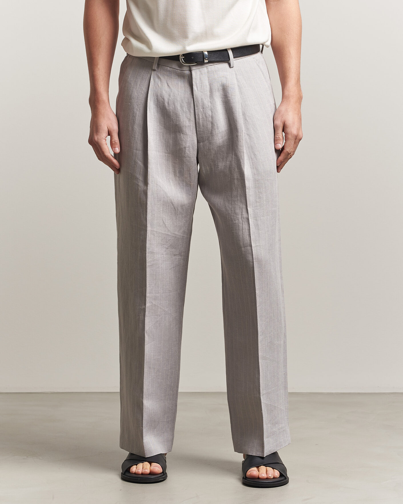 Homme | Pantalons | NN07 | Kay Pinstriped Pleated Linen Trousers Grey