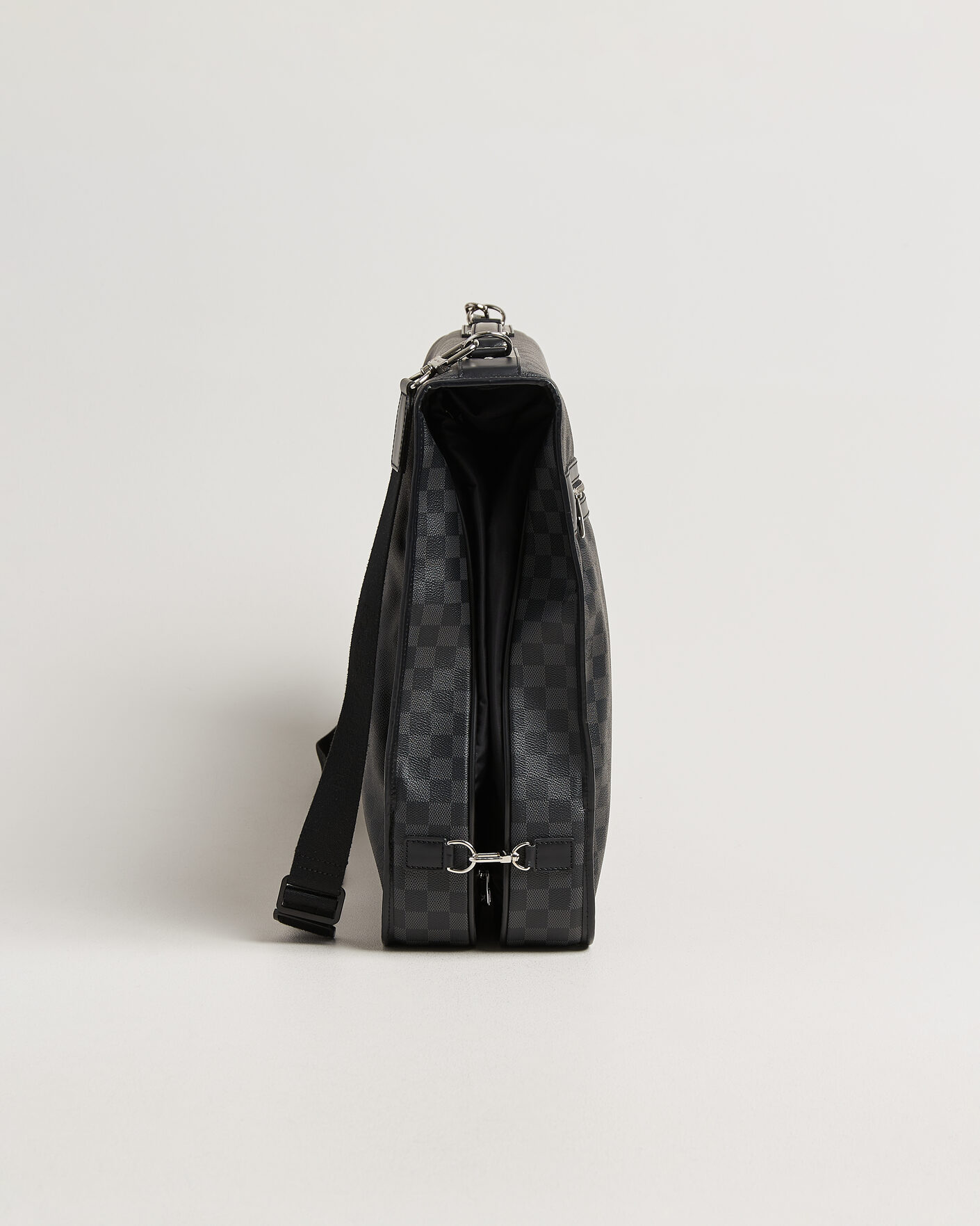 Homme | Pre-Owned & Vintage Bags | Louis Vuitton Pre-Owned | Garment Case Damier Graphite