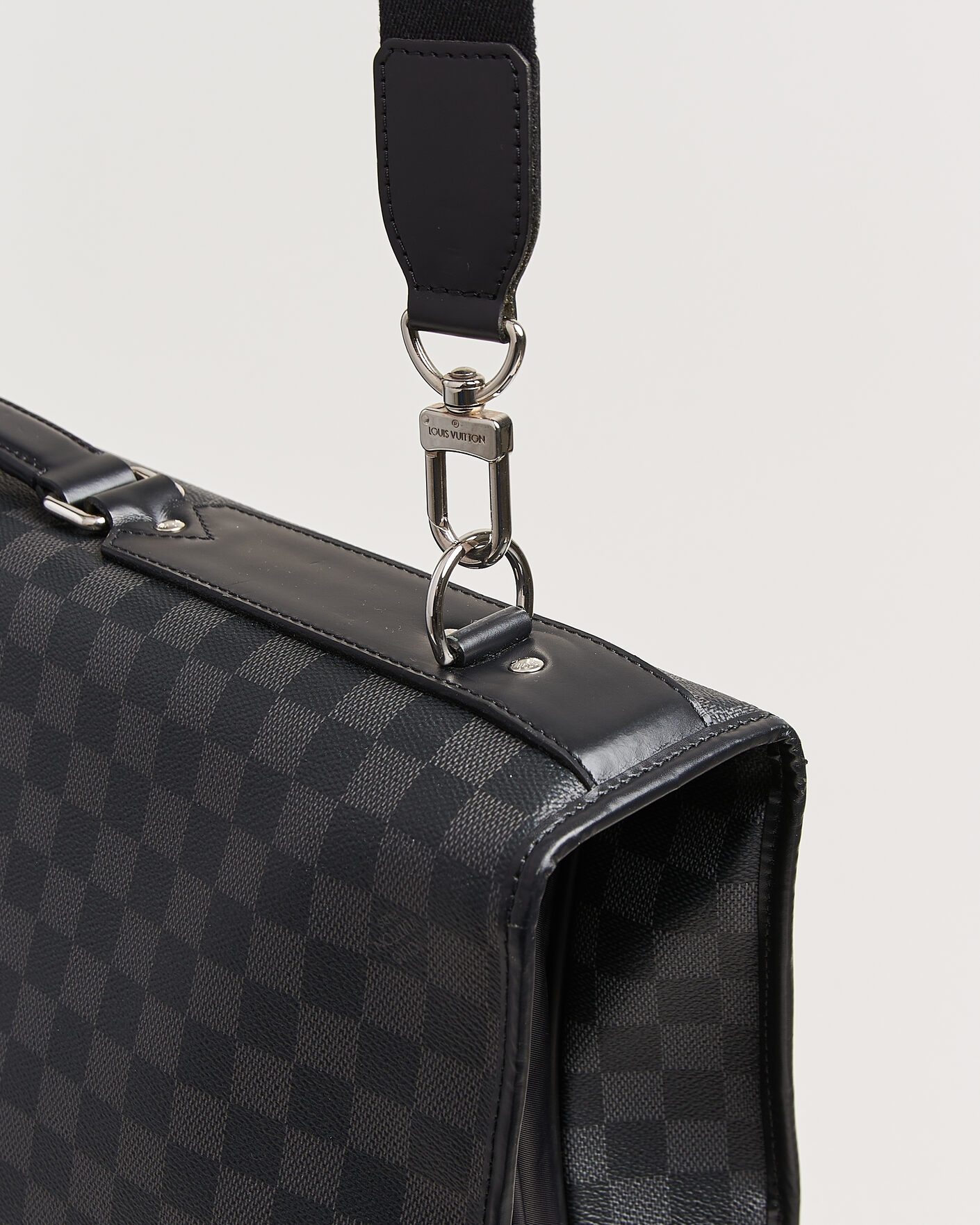 Homme | Pre-Owned & Vintage Bags | Louis Vuitton Pre-Owned | Garment Case Damier Graphite