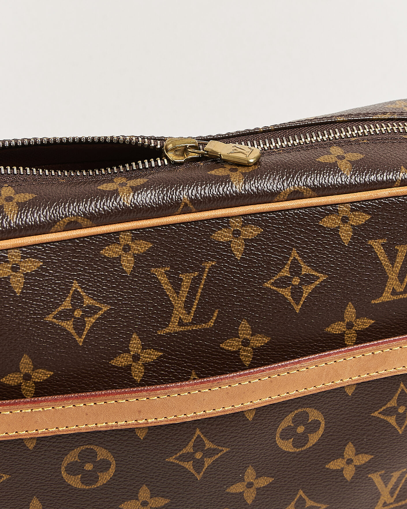 Homme | Pre-Owned & Vintage Bags | Louis Vuitton Pre-Owned | Trocadero 27 Bag Monogram