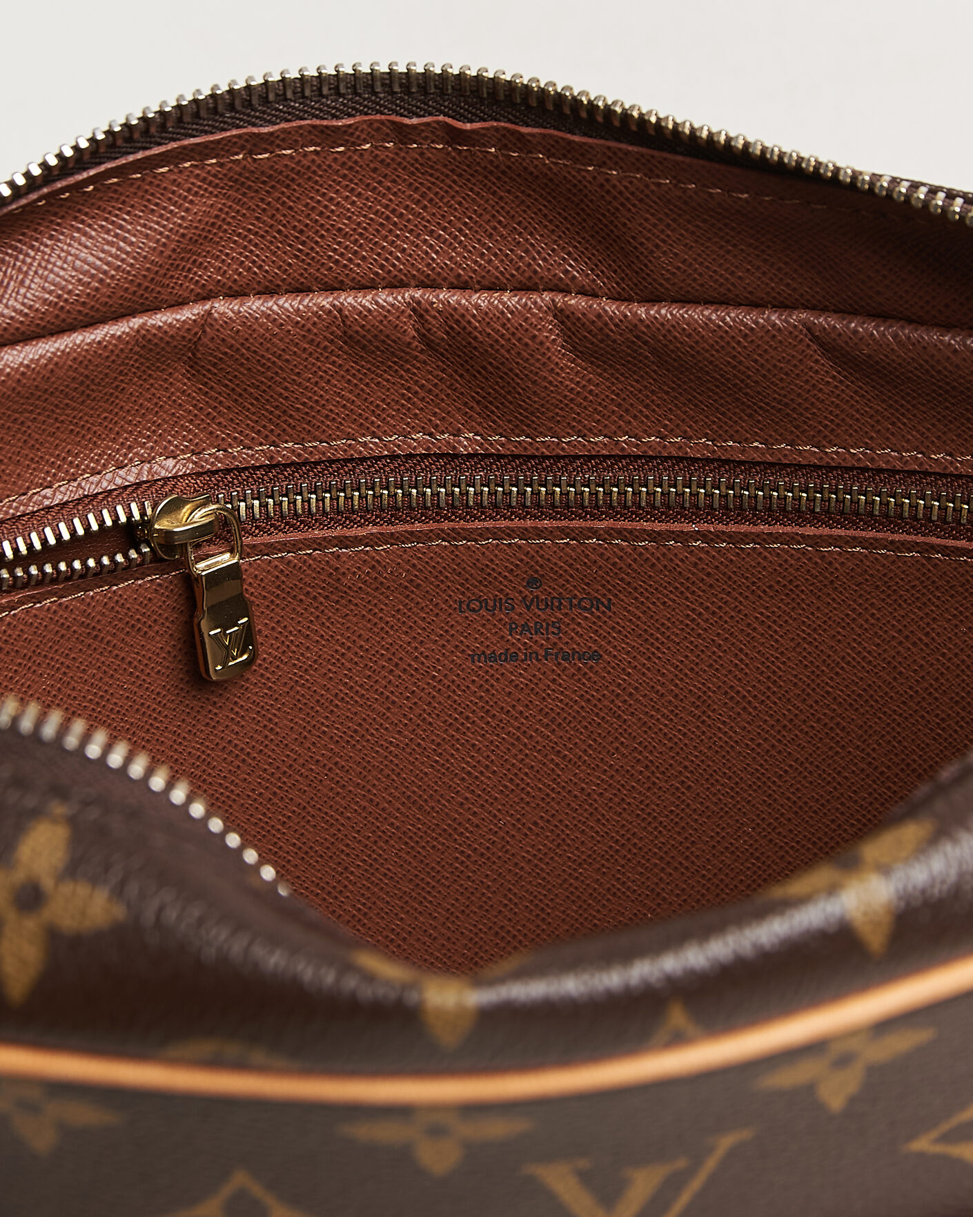 Homme | Pre-Owned & Vintage Bags | Louis Vuitton Pre-Owned | Trocadero 27 Bag Monogram