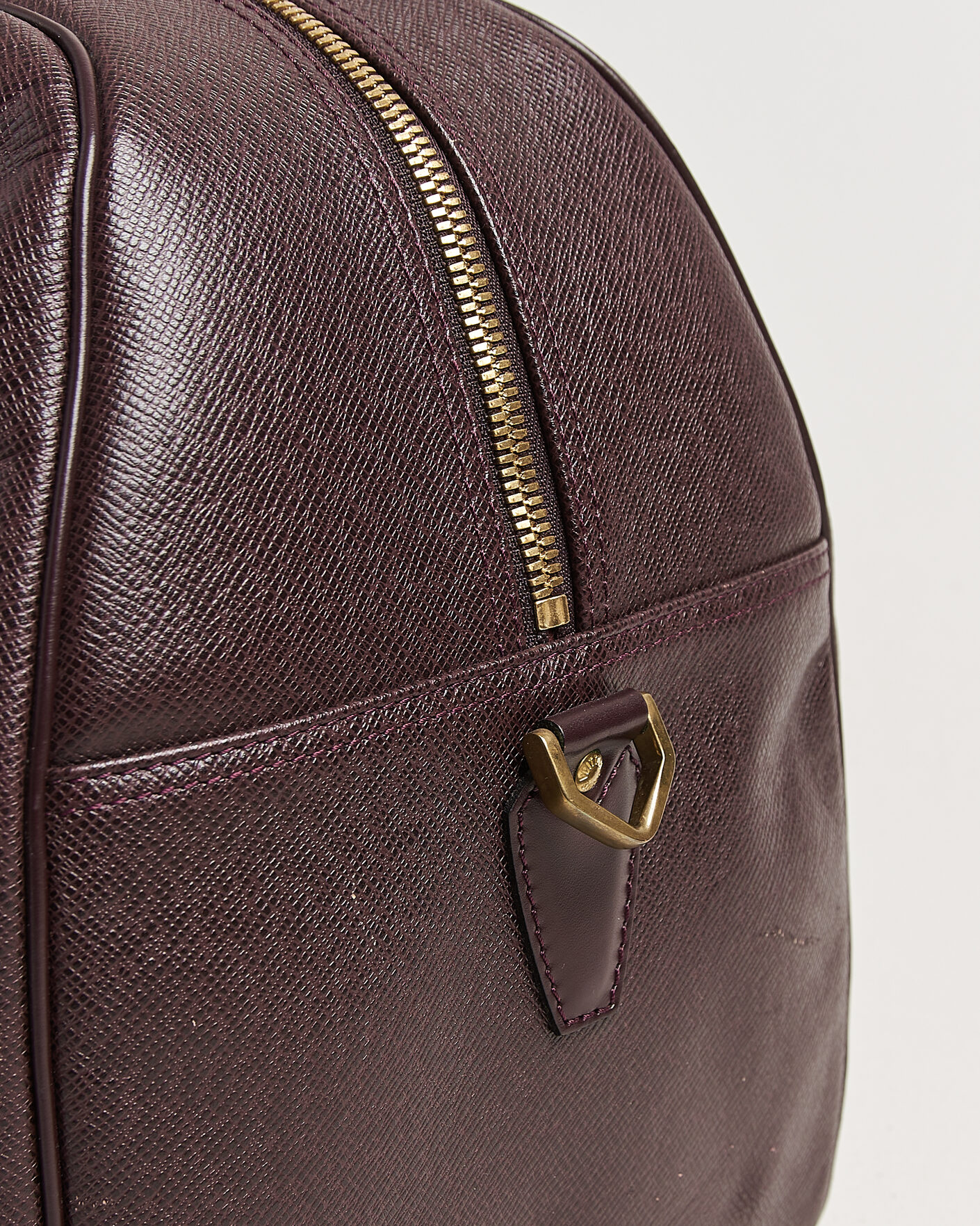 Homme | Pre-Owned & Vintage Bags | Louis Vuitton Pre-Owned | Taiga Kendall Weekend Bag PM Burgundy