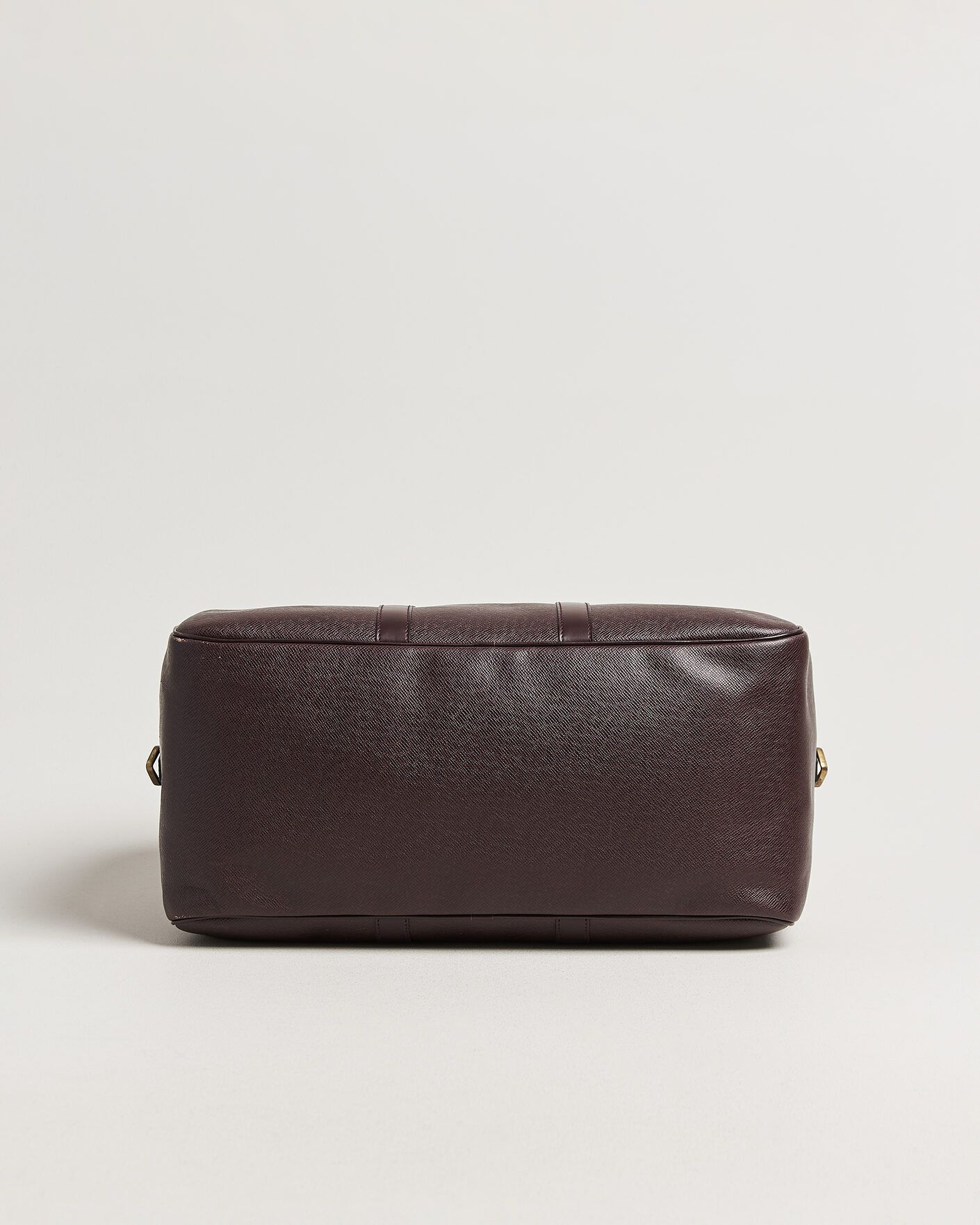 Homme | Pre-Owned & Vintage Bags | Louis Vuitton Pre-Owned | Taiga Kendall Weekend Bag PM Burgundy