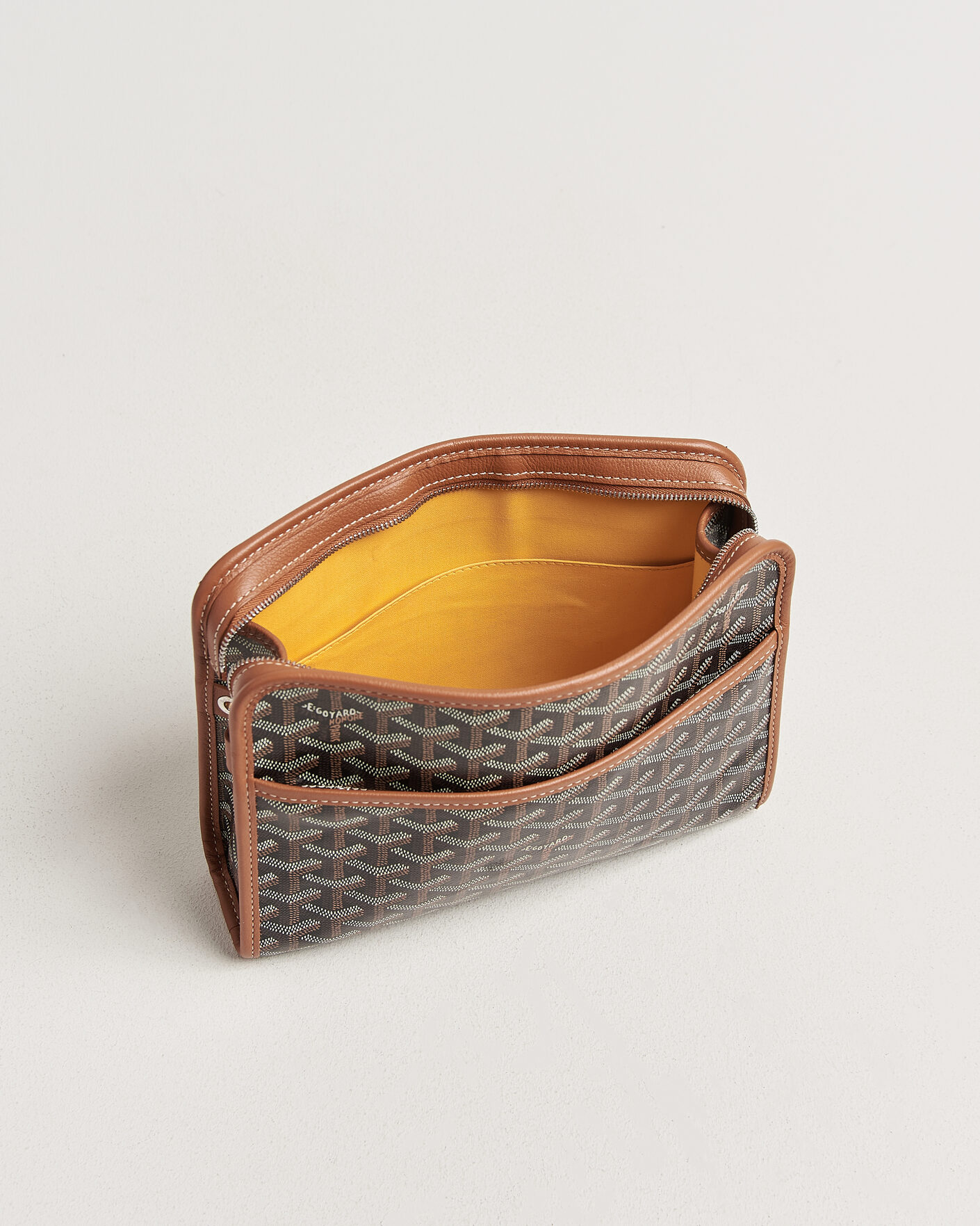 Homme | Pre-Owned & Vintage Bags | Goyard Pre-Owned | Jouvance MM Toiletry Bag Black