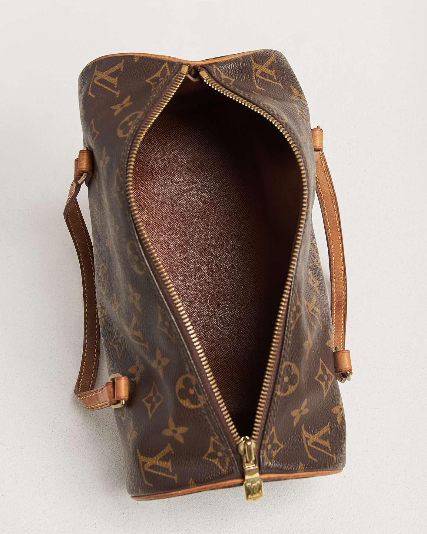 Homme | Pre-Owned & Vintage Bags | Louis Vuitton Pre-Owned | Papillon 26 Monogram