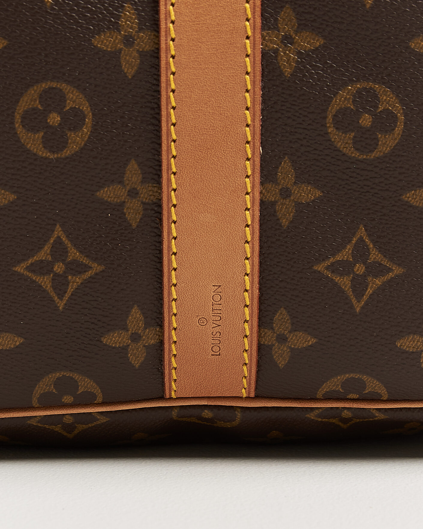 Homme | Louis Vuitton Pre-Owned Keepall 55 Bandouliére Monogram | Louis Vuitton Pre-Owned | Keepall 55 Bandouliére Monogram