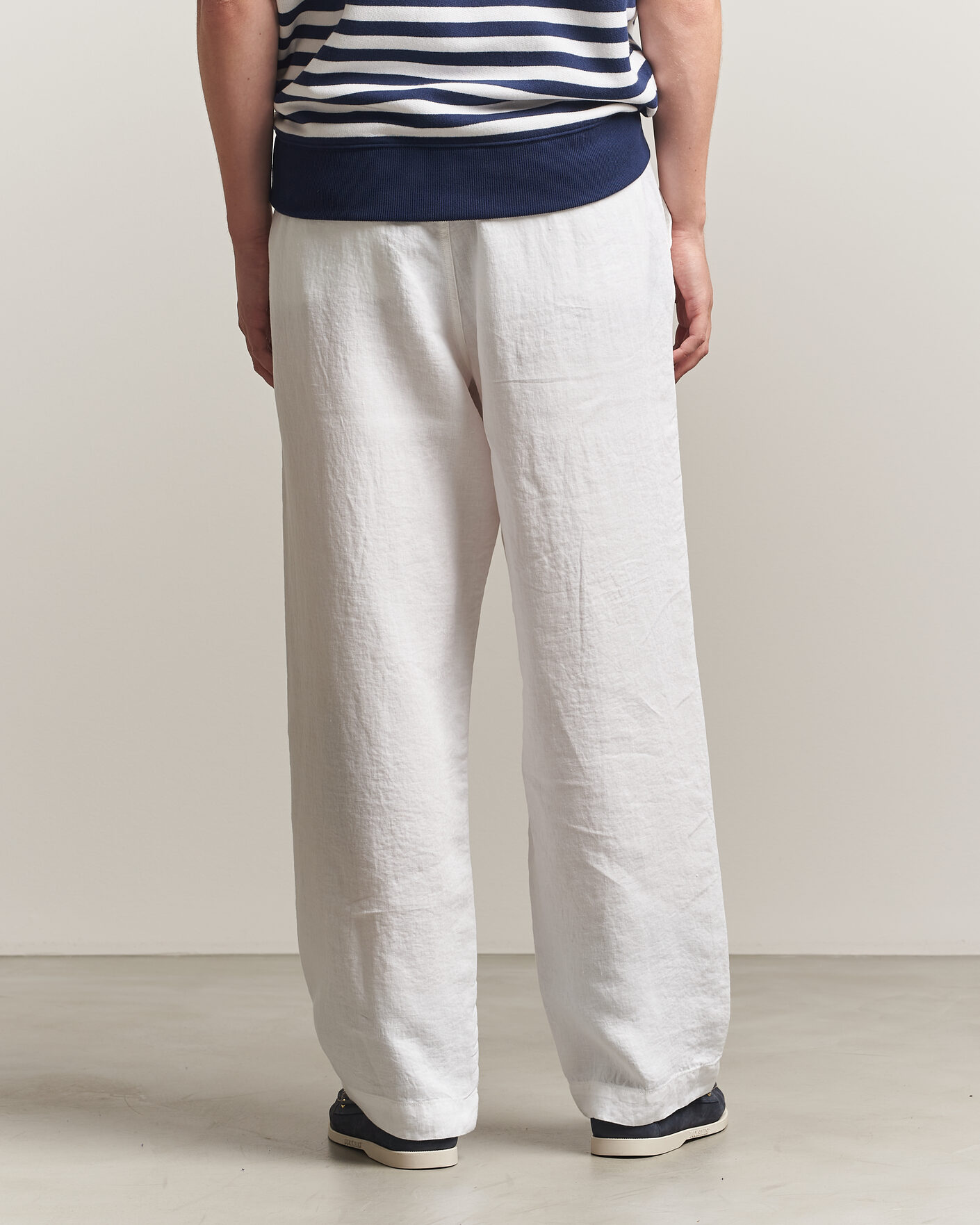Homme | Pantalons | Polo Ralph Lauren | Easy Fit Pleated Trousers Ceramic White