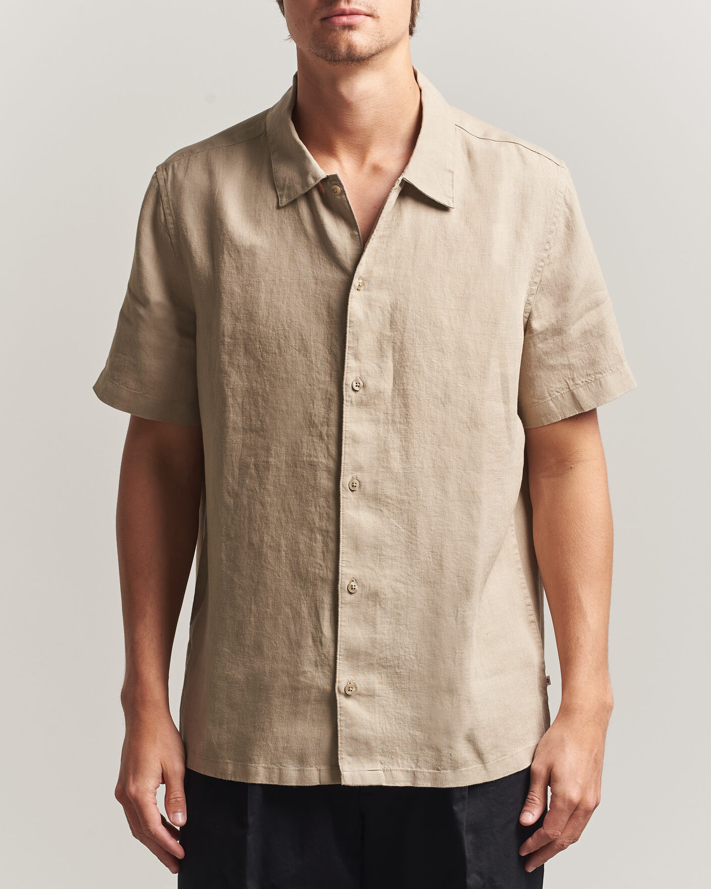 Homme | Chemises | Samsøe Samsøe | Avan Linen Short Sleeve Shirt Aluminum