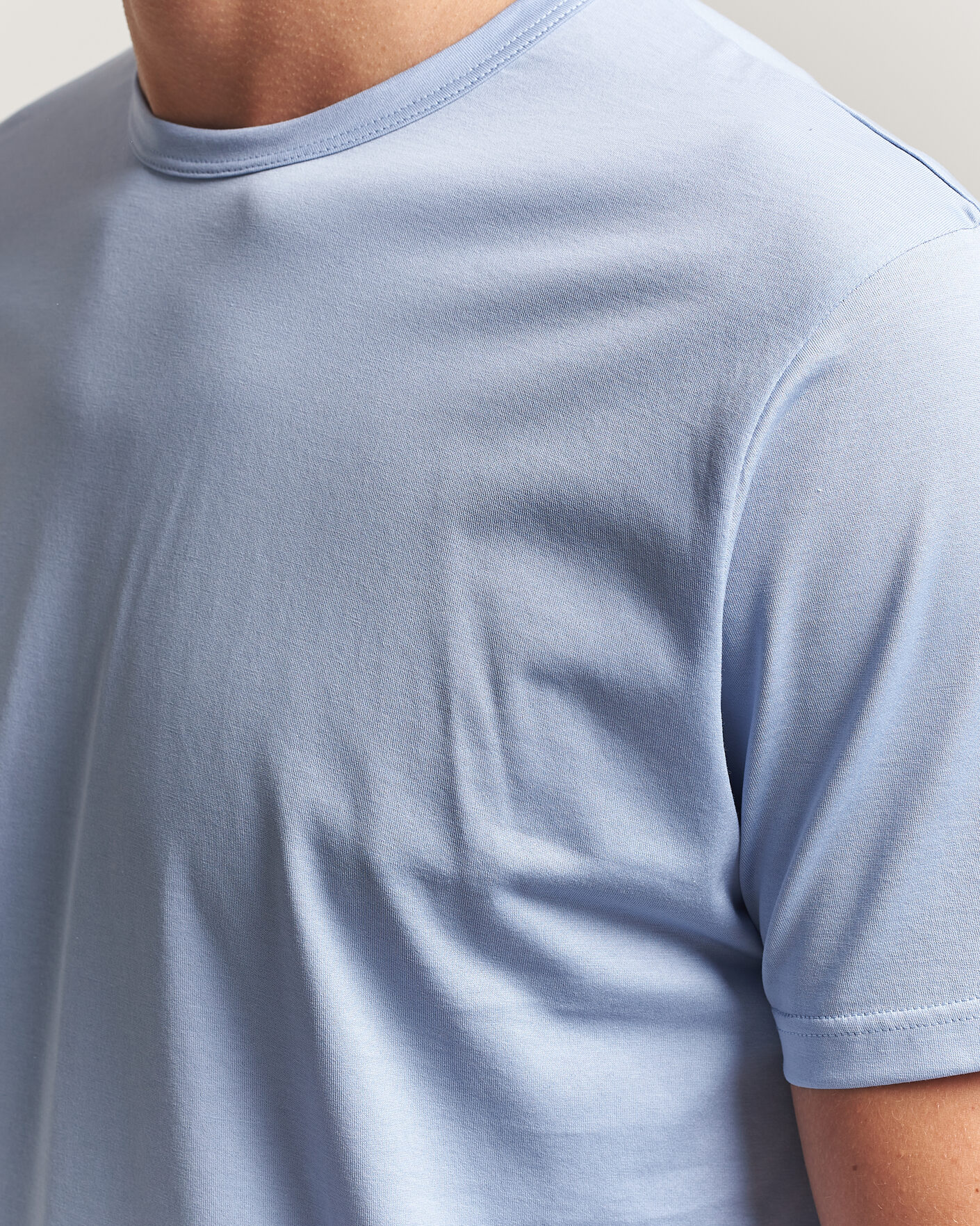 Homme | T-shirts | Sunspel | Crew Neck Q82 Cotton T-Shirt Sky Blue