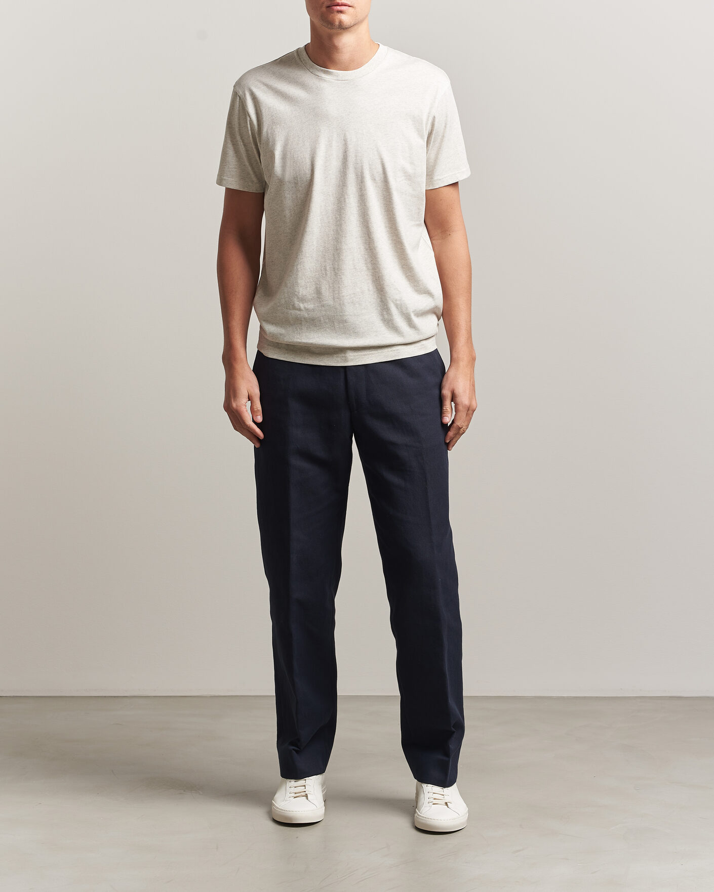 Homme | T-shirts | Sunspel | Riviera Midweight T-Shirt Archive White