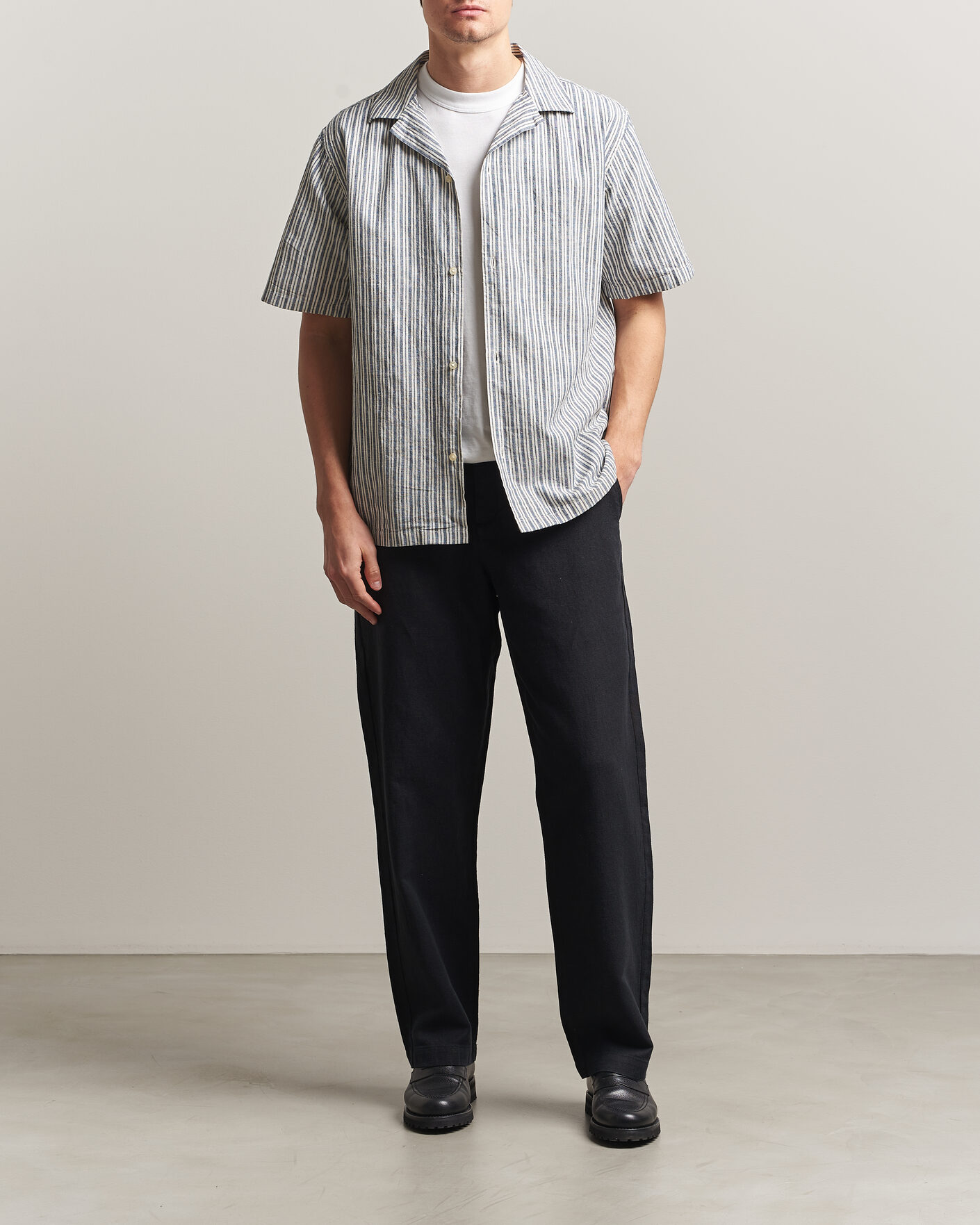Homme | Chemises | LES DEUX | Stripe Cotton/Linen Short Sleeve Shirt Dark Blue