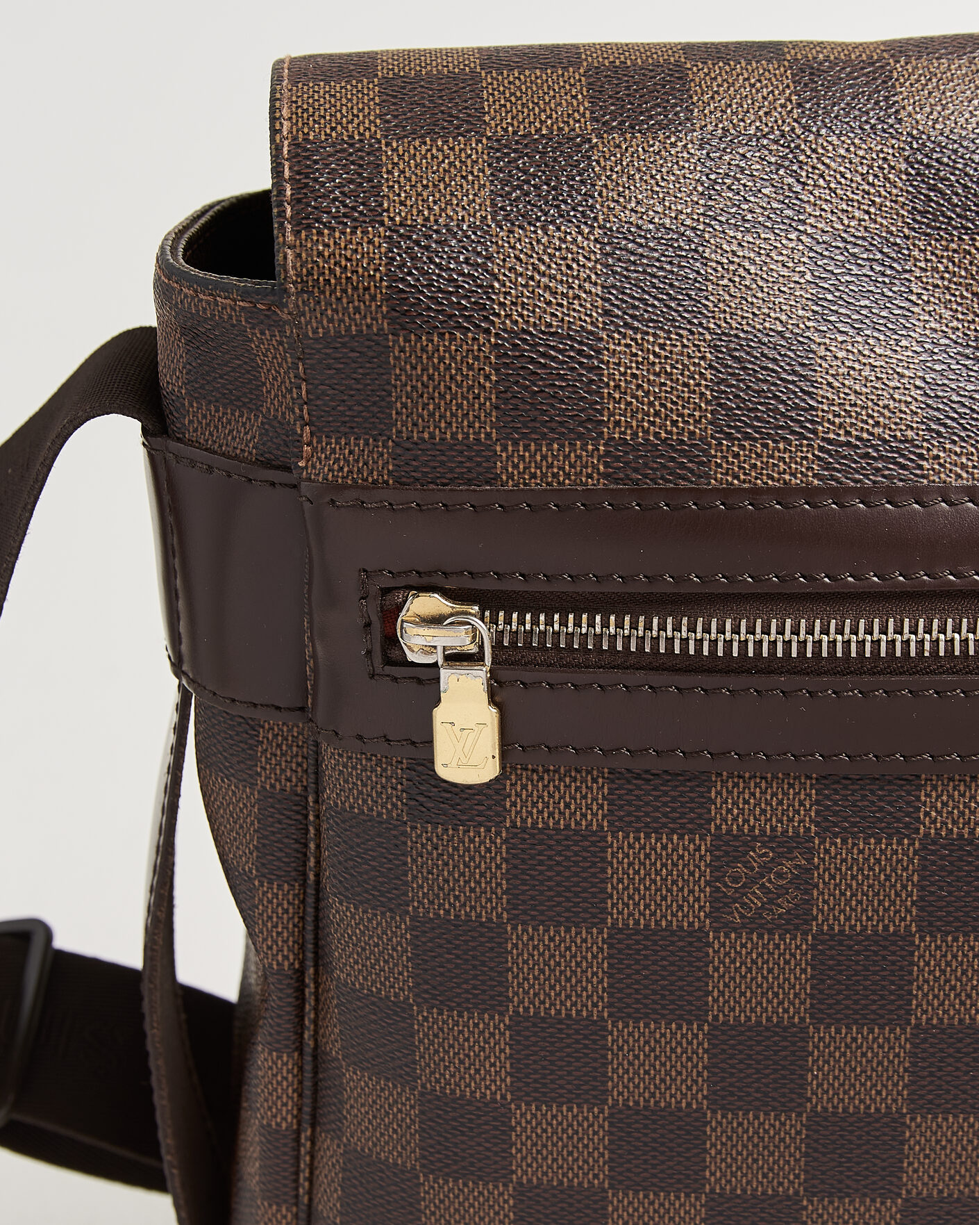 Homme | Pre-Owned & Vintage Bags | Louis Vuitton Pre-Owned | Bastille Bag Damier Ebene