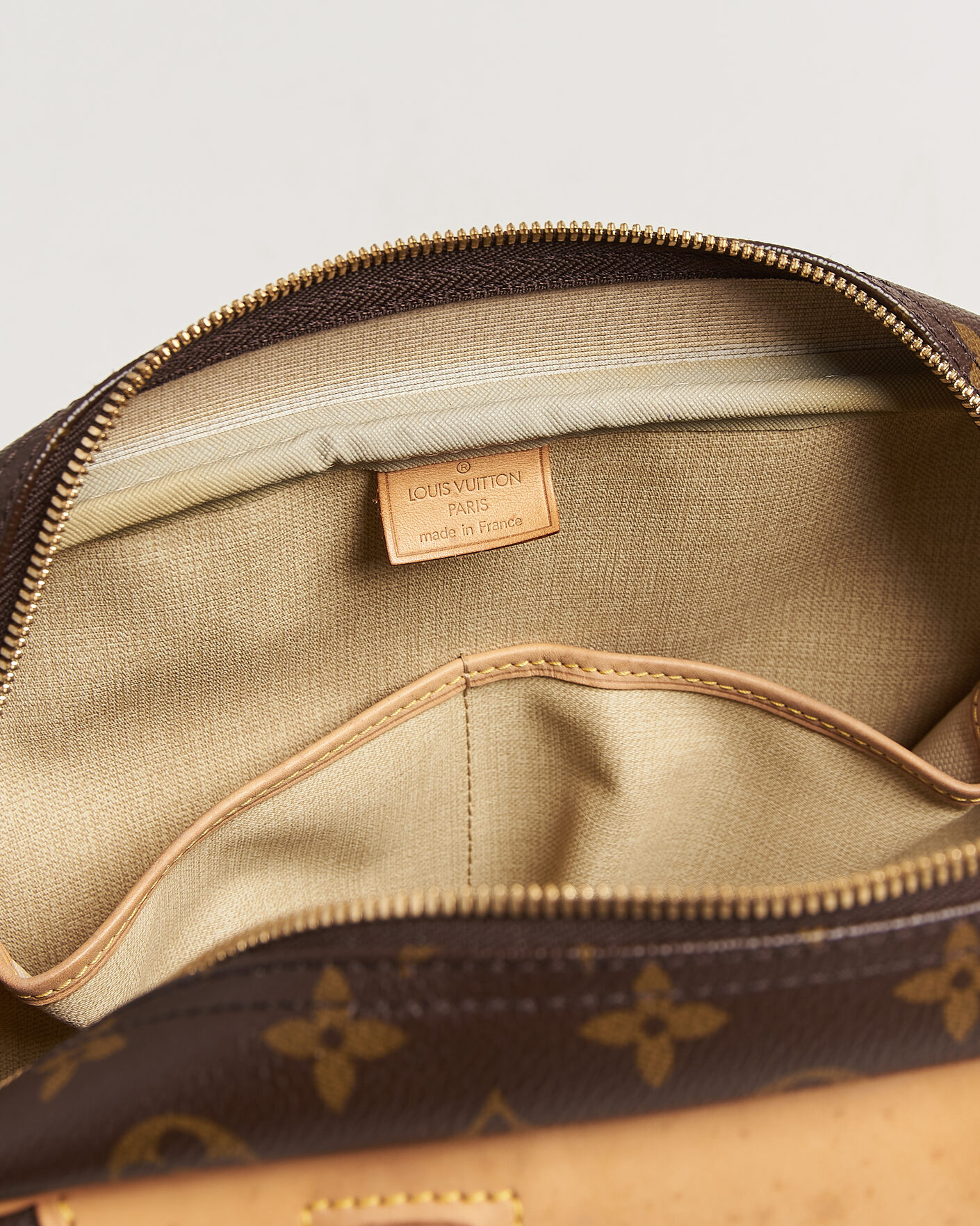 Homme | Pre-Owned & Vintage Bags | Louis Vuitton Pre-Owned | Deauville Bag Monogram