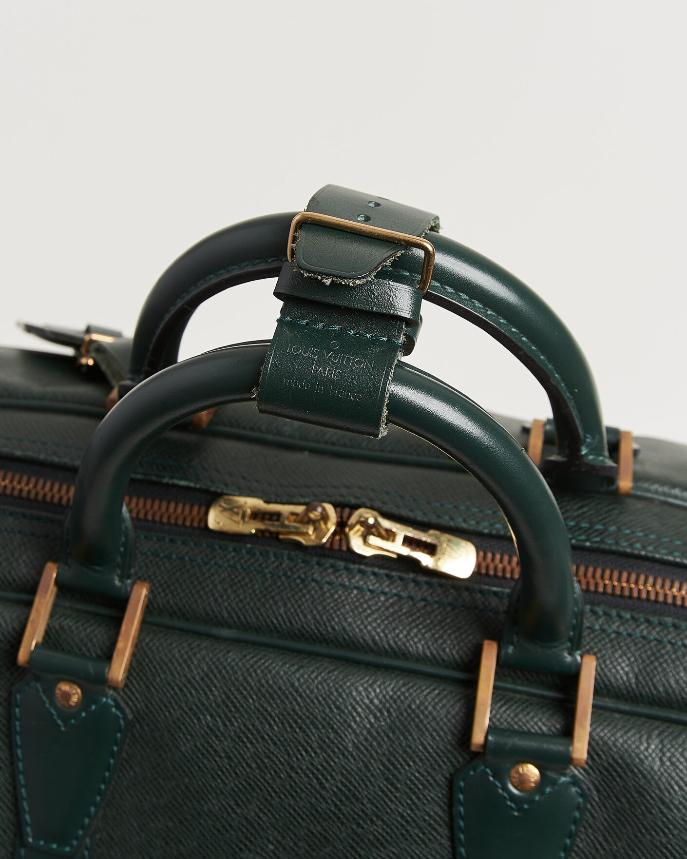 Homme | Pre-Owned & Vintage Bags | Louis Vuitton Pre-Owned | Taiga Kendall GM Bag Green