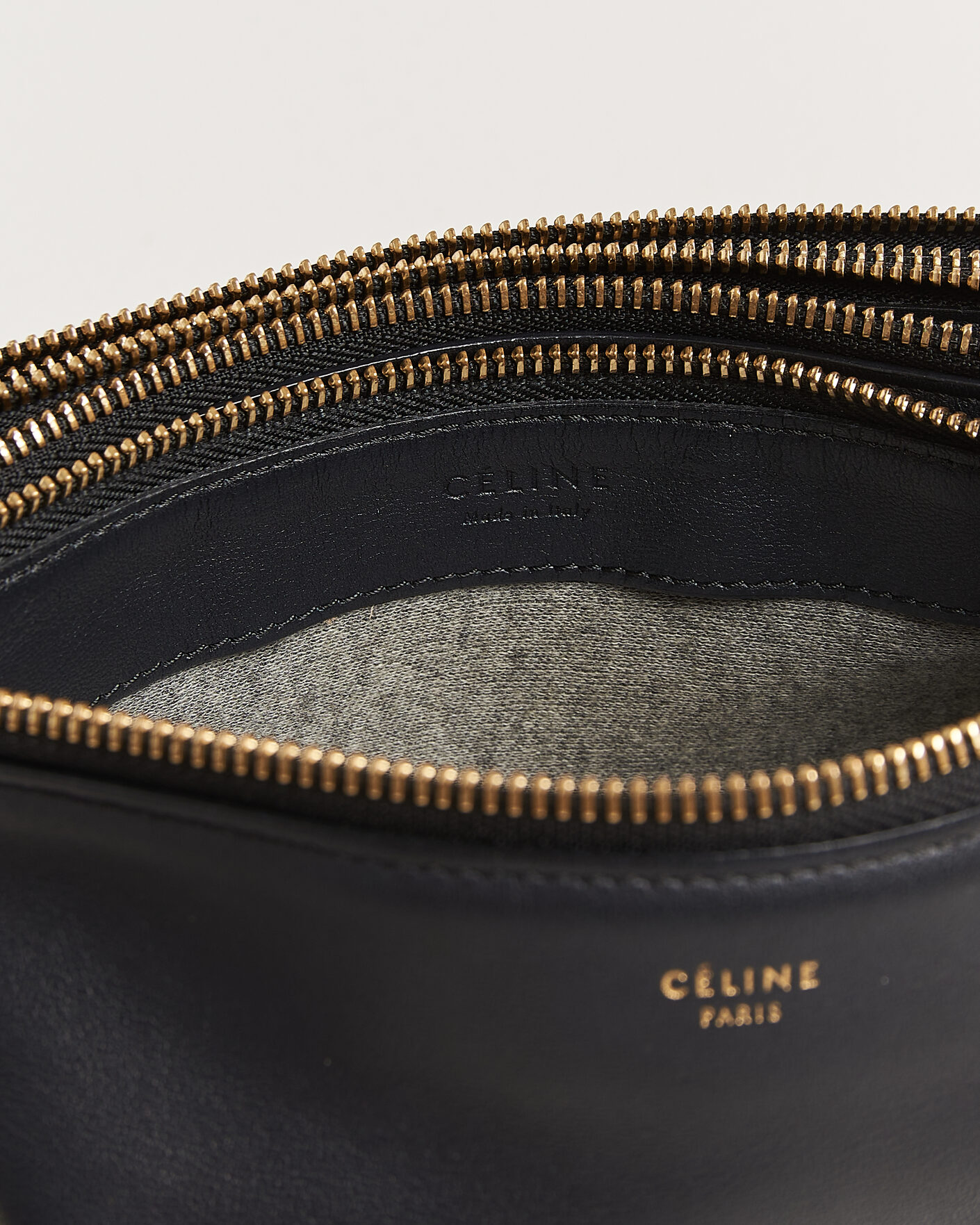 Homme | Pre-Owned & Vintage Bags | Celine Pre-Owned | Trio Bag Small Leather Black