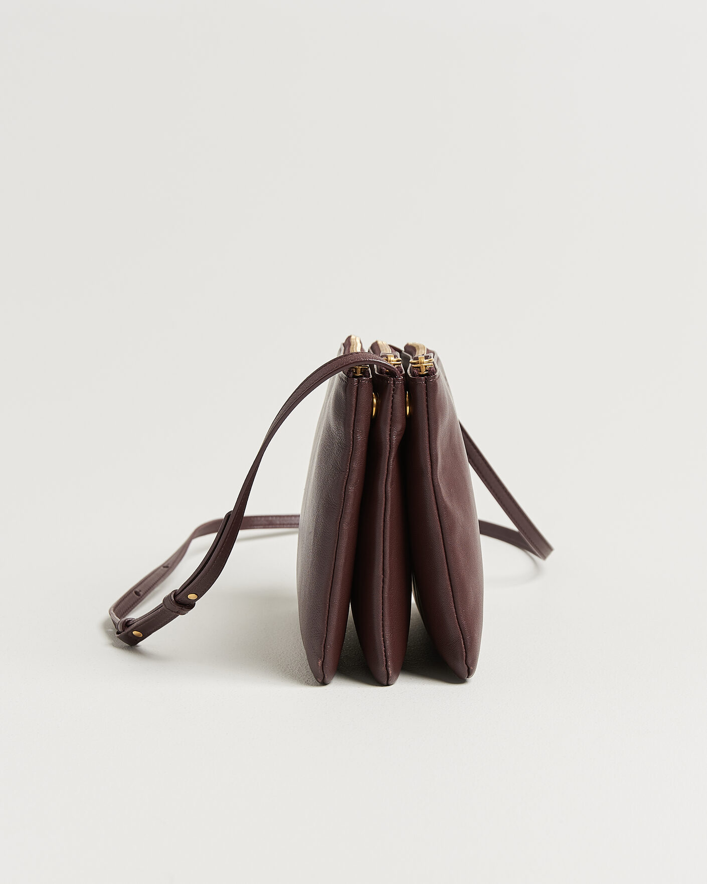 Homme | Pre-Owned & Vintage Bags | Celine Pre-Owned | Trio Bag Medium Leather Burgundy