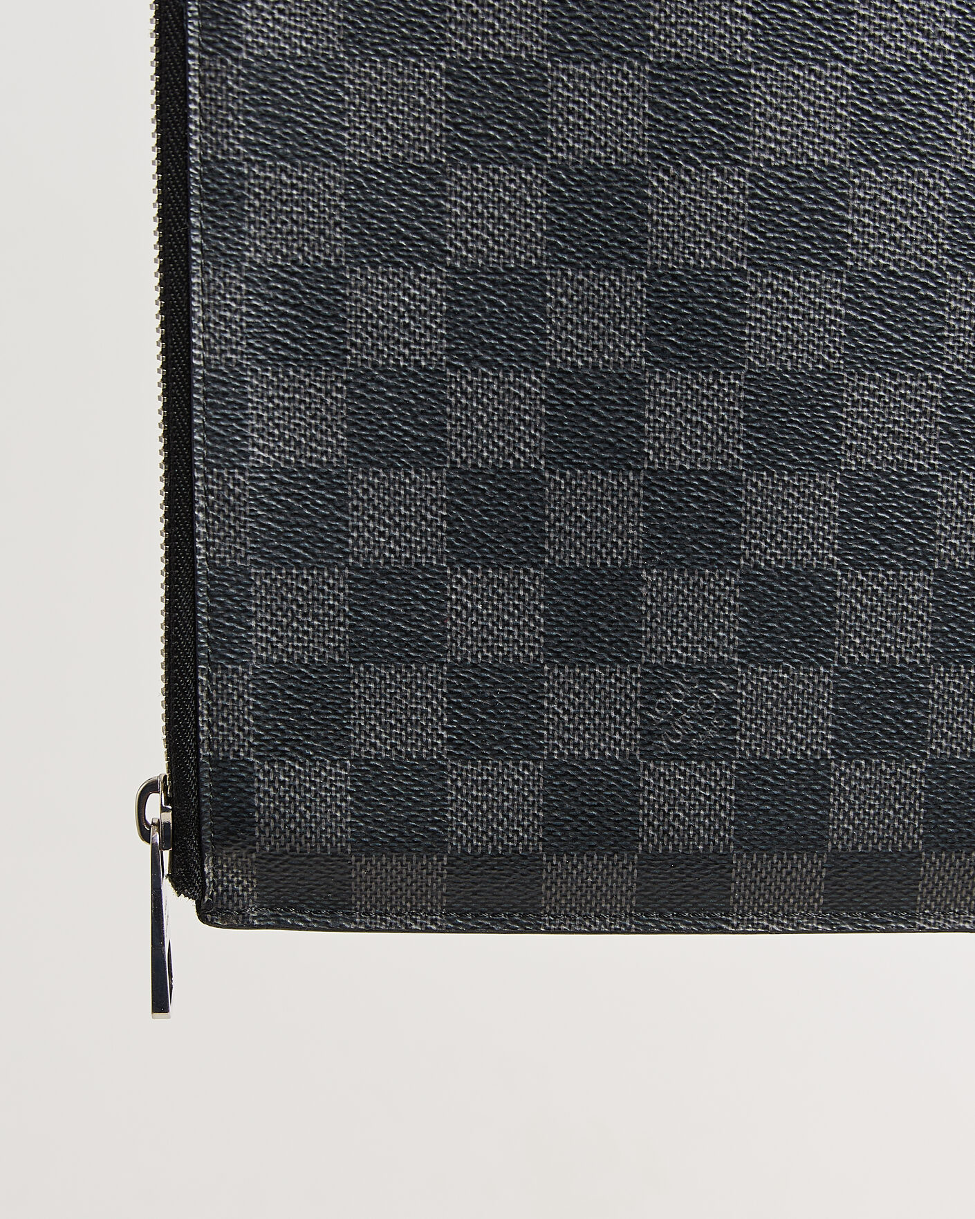 Homme | Pre-Owned & Vintage Bags | Louis Vuitton Pre-Owned | Pochette Jules Damier Graphite