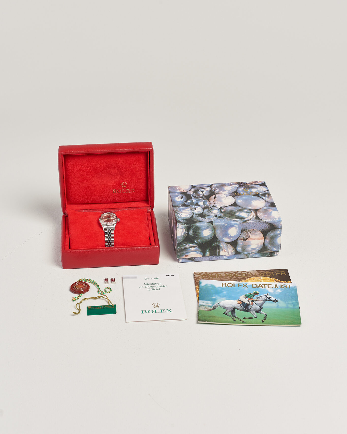 Homme | Gifts for Her | Rolex Pre-Owned | Datejust 26