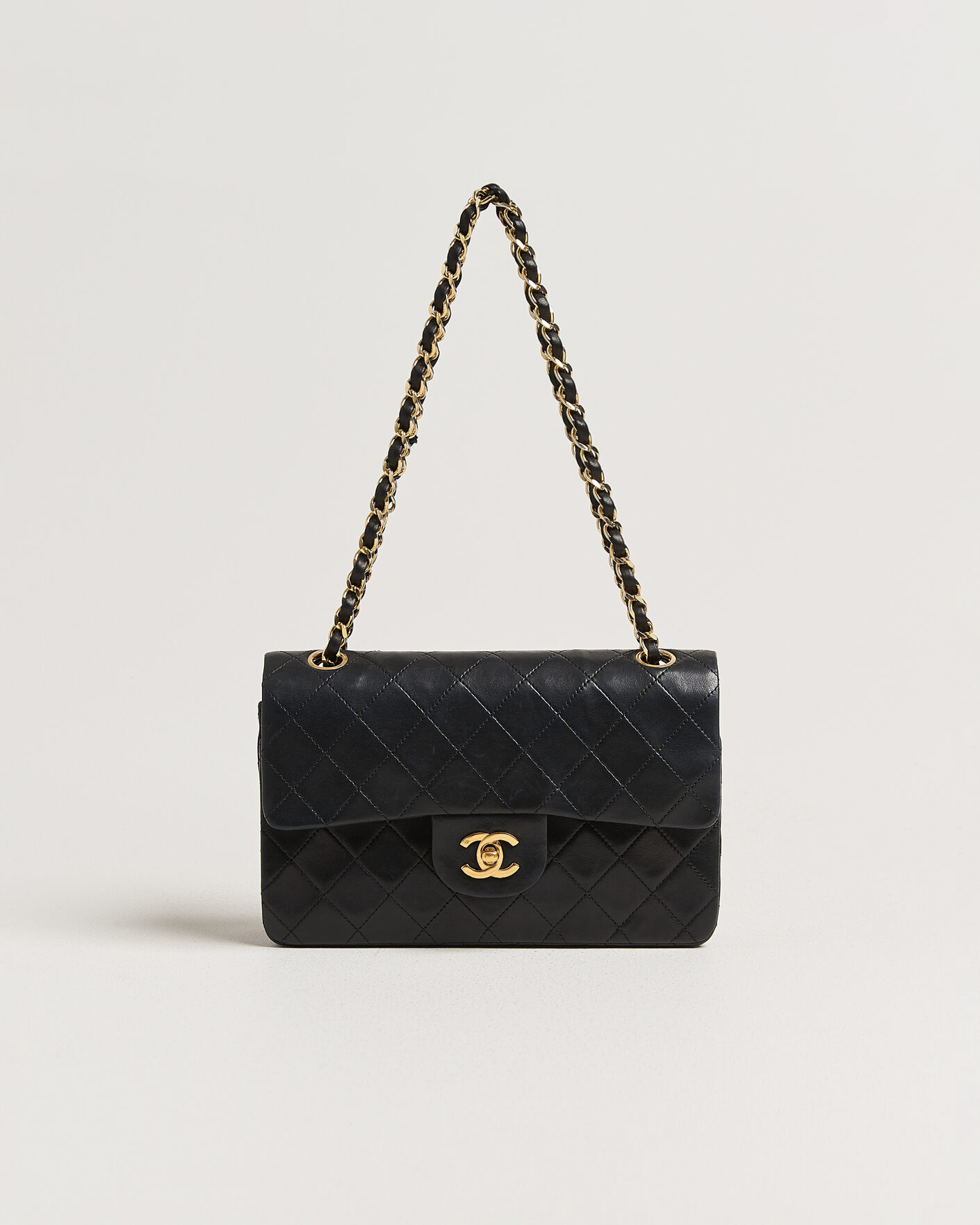 Homme | Pre-Owned & Vintage Bags | Chanel Pre-Owned | Classic Small Double Flap Bag Black