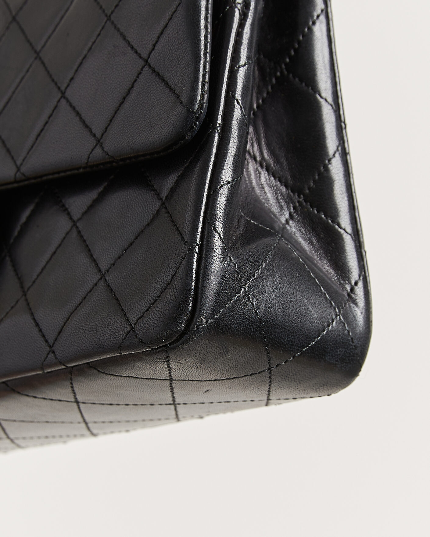 Homme | Pre-Owned & Vintage Bags | Chanel Pre-Owned | Classic Small Double Flap Bag Black