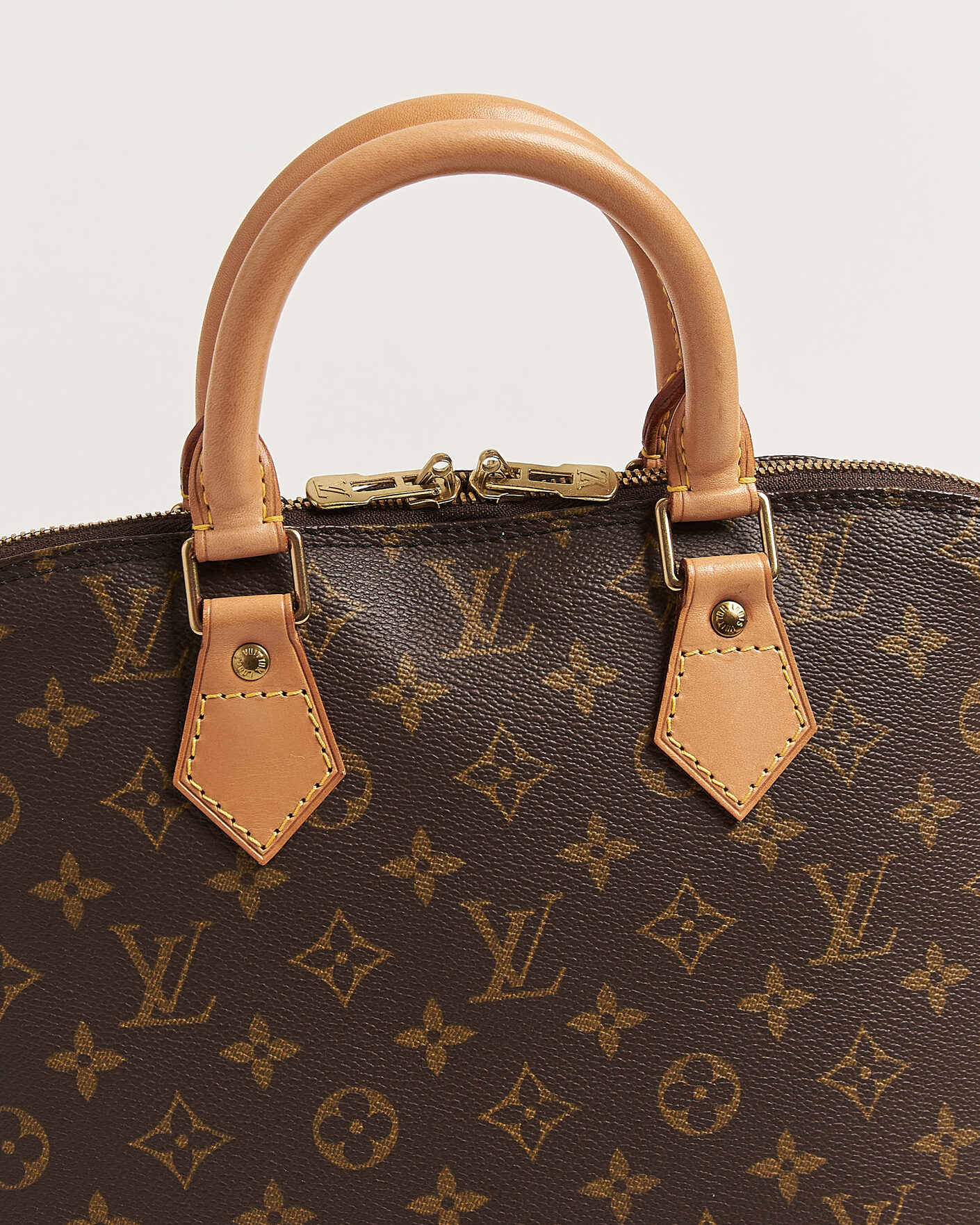 Homme | Pre-Owned & Vintage Bags | Louis Vuitton Pre-Owned | Alma Bag PM Monogram