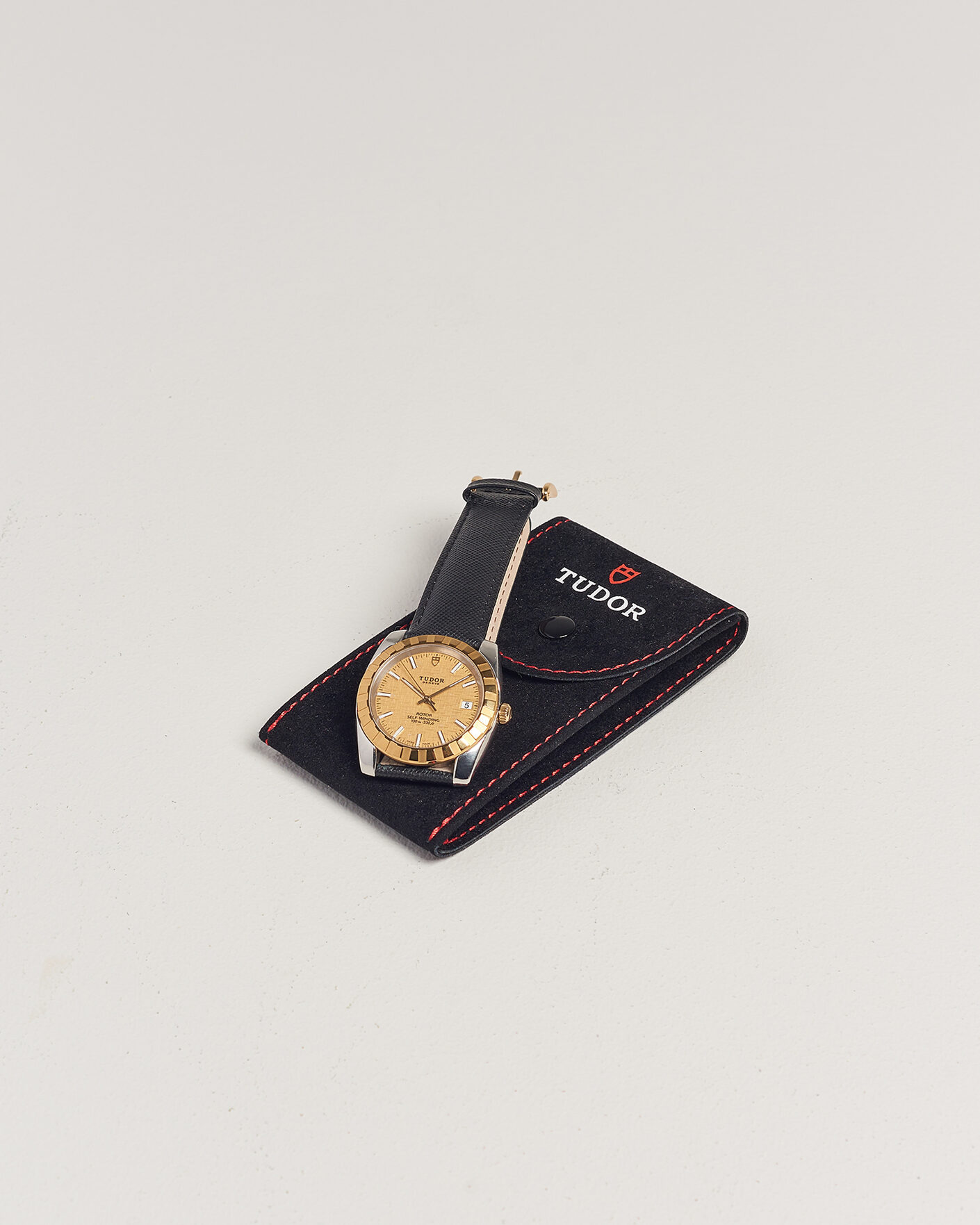 Homme | Pre-Owned & Vintage Watches | Tudor Pre-Owned | Classic Date