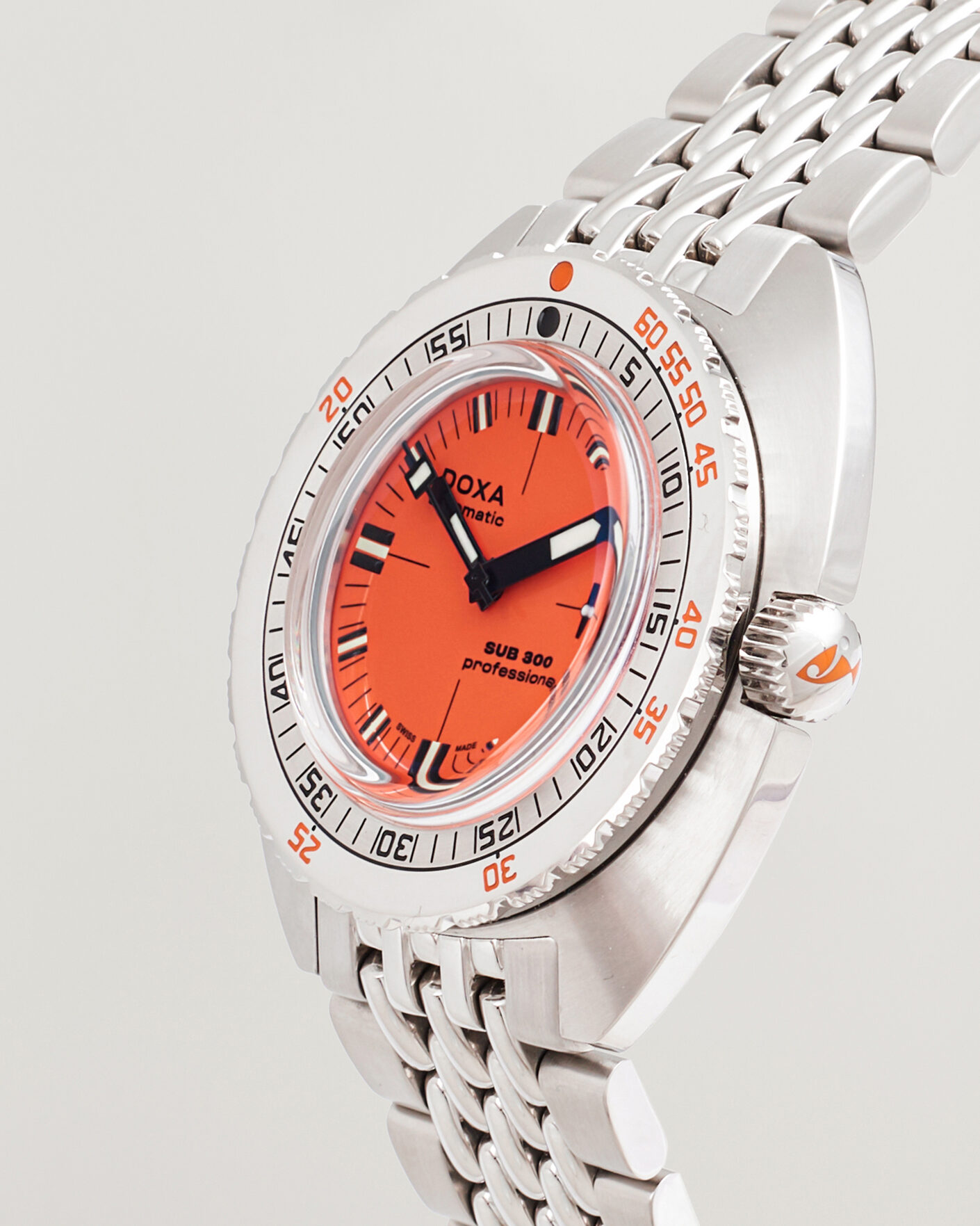 Homme | Pre-Owned & Vintage Watches | DOXA Pre-Owned | Sub 300 Professional