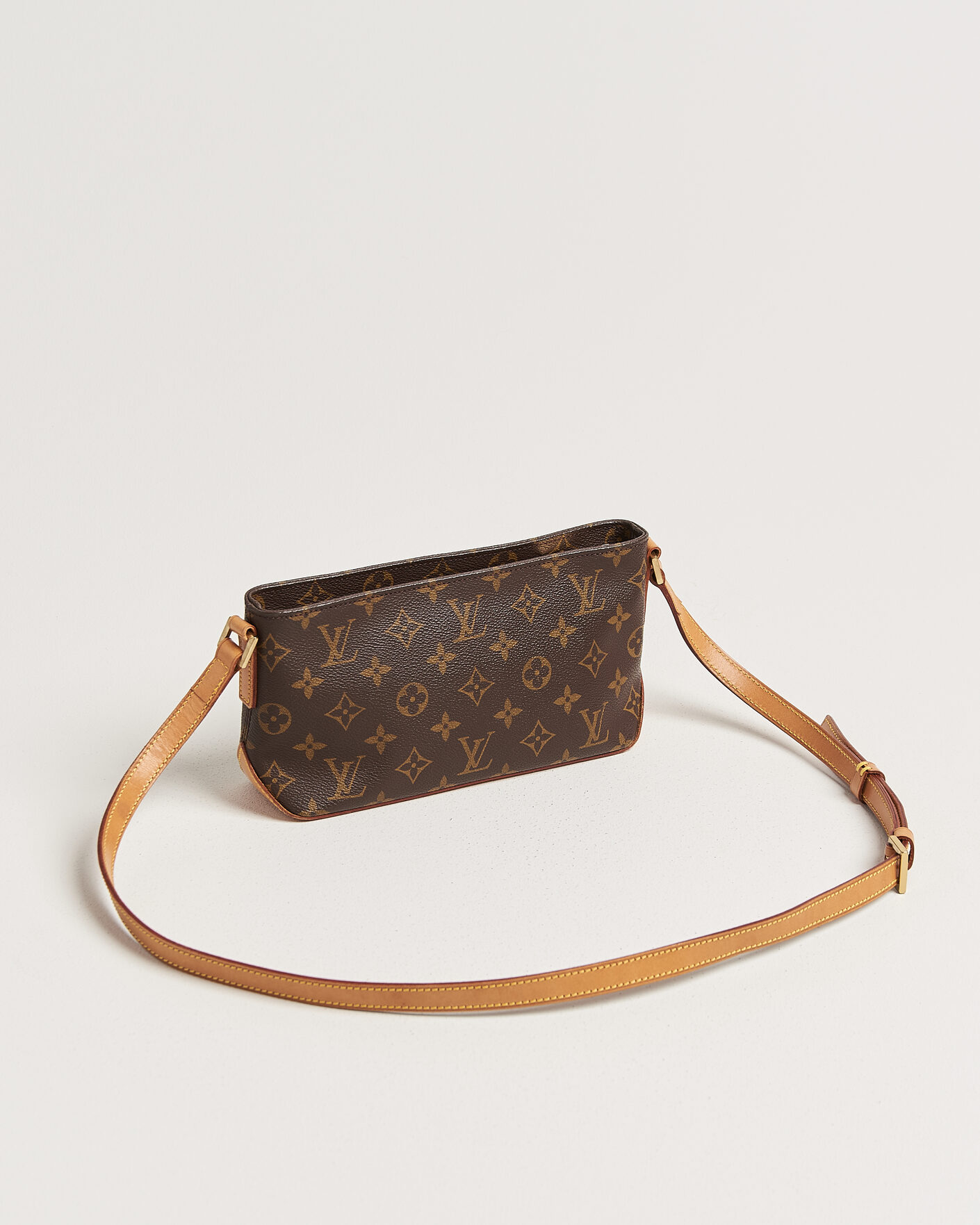 Homme | Pre-Owned & Vintage Bags | Louis Vuitton Pre-Owned | Trotteur Crossbody Bag Monogram