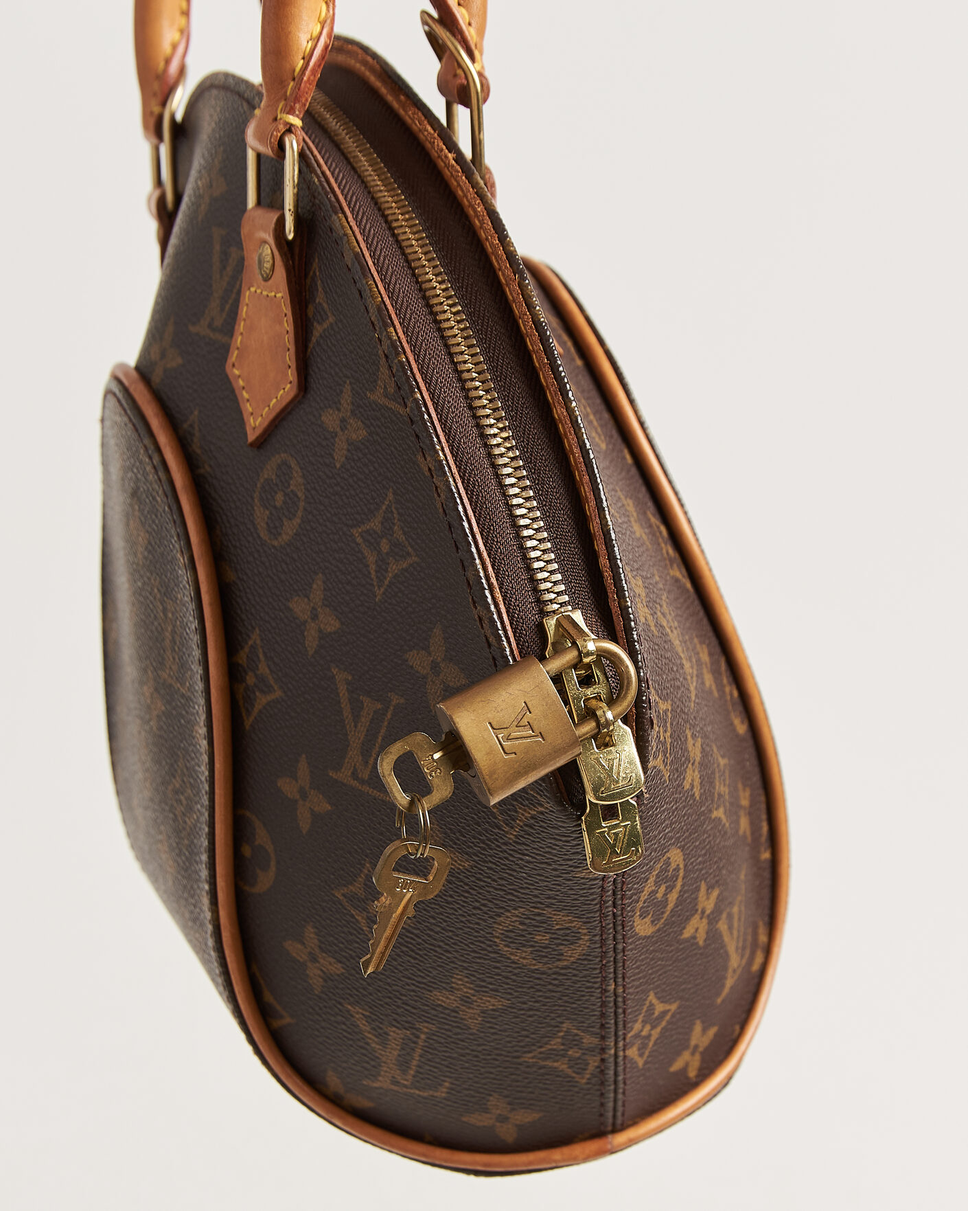 Homme | Pre-Owned & Vintage Bags | Louis Vuitton Pre-Owned | Ellipse PM Bag Monogram