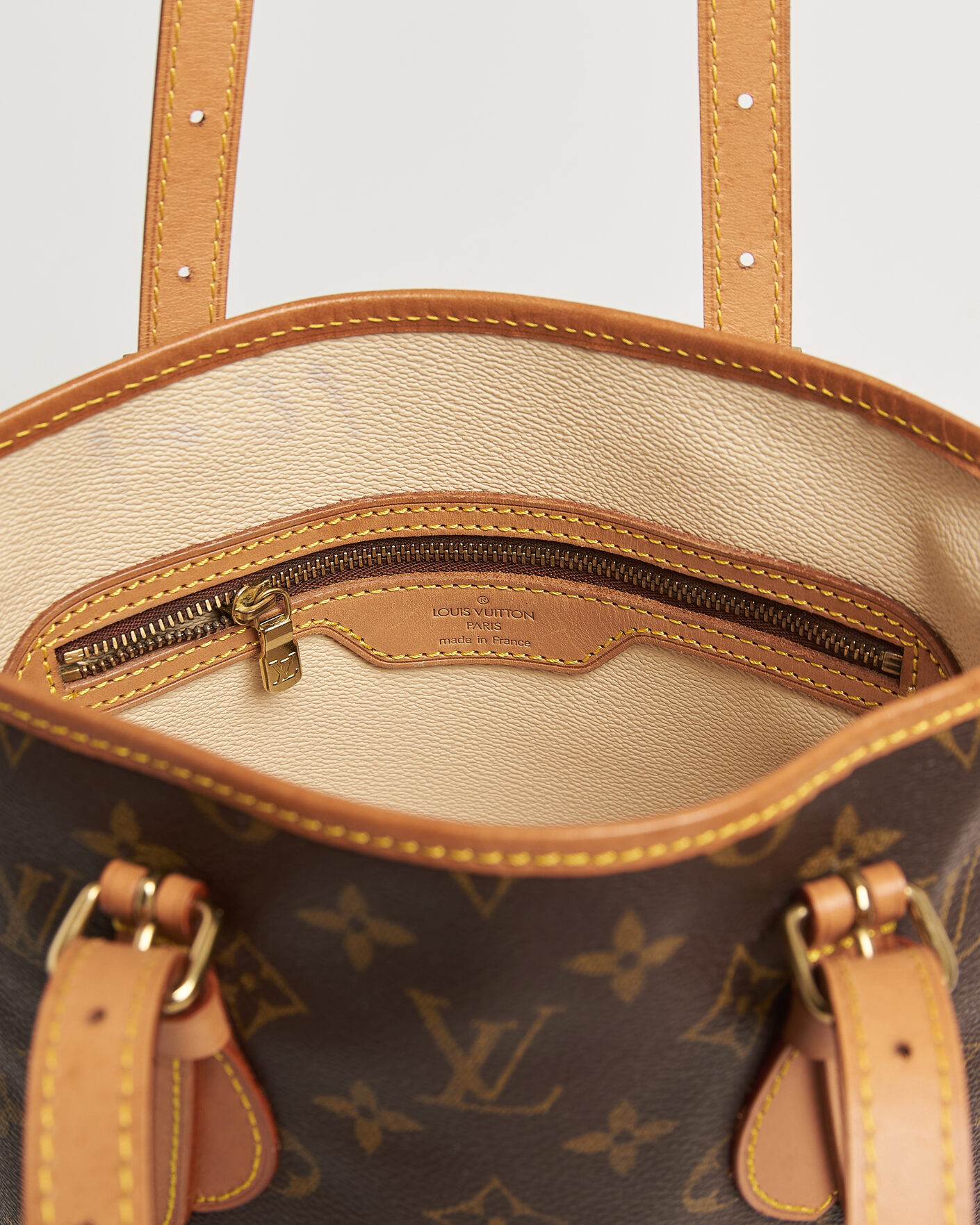 Homme | Pre-Owned & Vintage Bags | Louis Vuitton Pre-Owned | Bucket PM Bag Monogram
