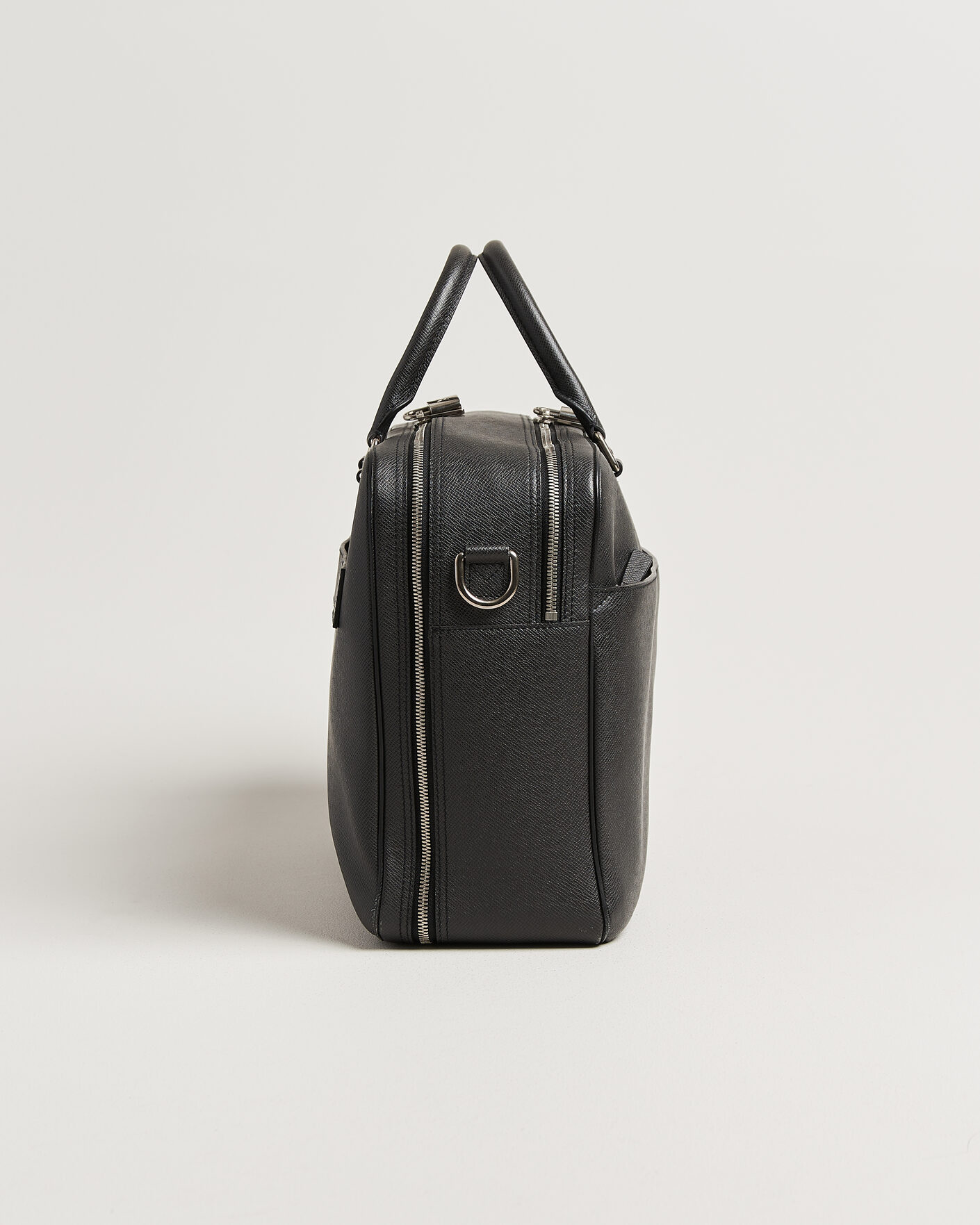 Homme | Pre-Owned & Vintage Bags | Louis Vuitton Pre-Owned | Overnight Bag Taiga Leather Black