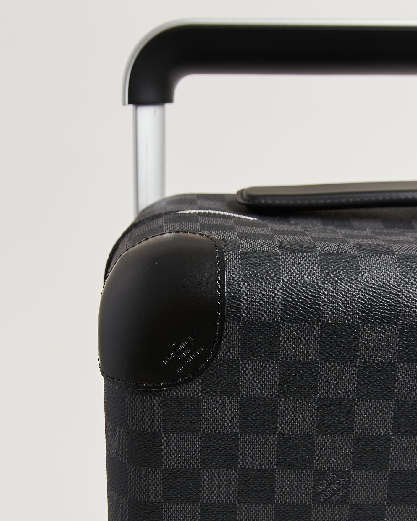 Homme | Pre-Owned & Vintage Bags | Louis Vuitton Pre-Owned | Horizon 55 Damier Graphite