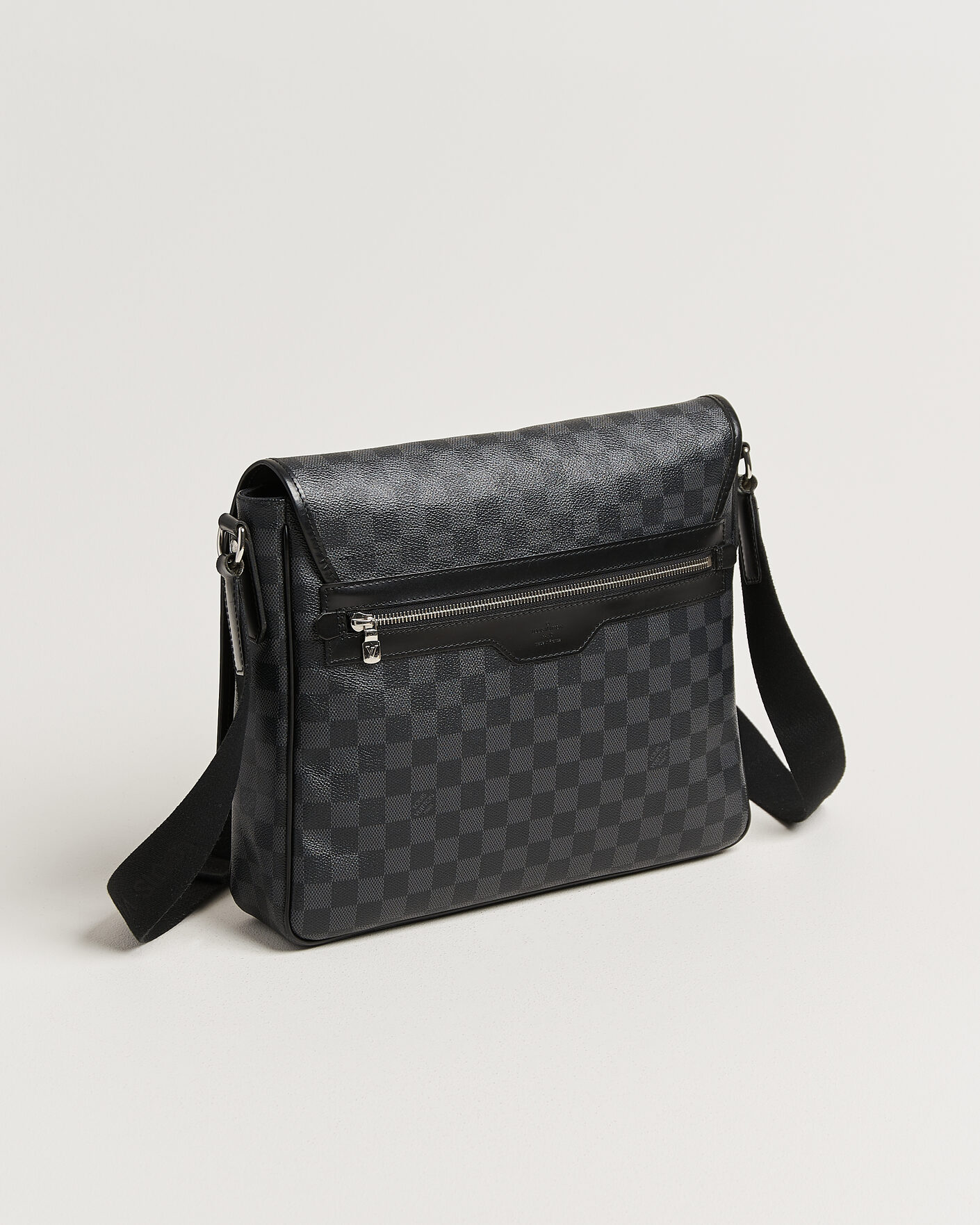 Homme | Pre-Owned & Vintage Bags | Louis Vuitton Pre-Owned | Daniel MM Shoulder Bag Damier Graphite