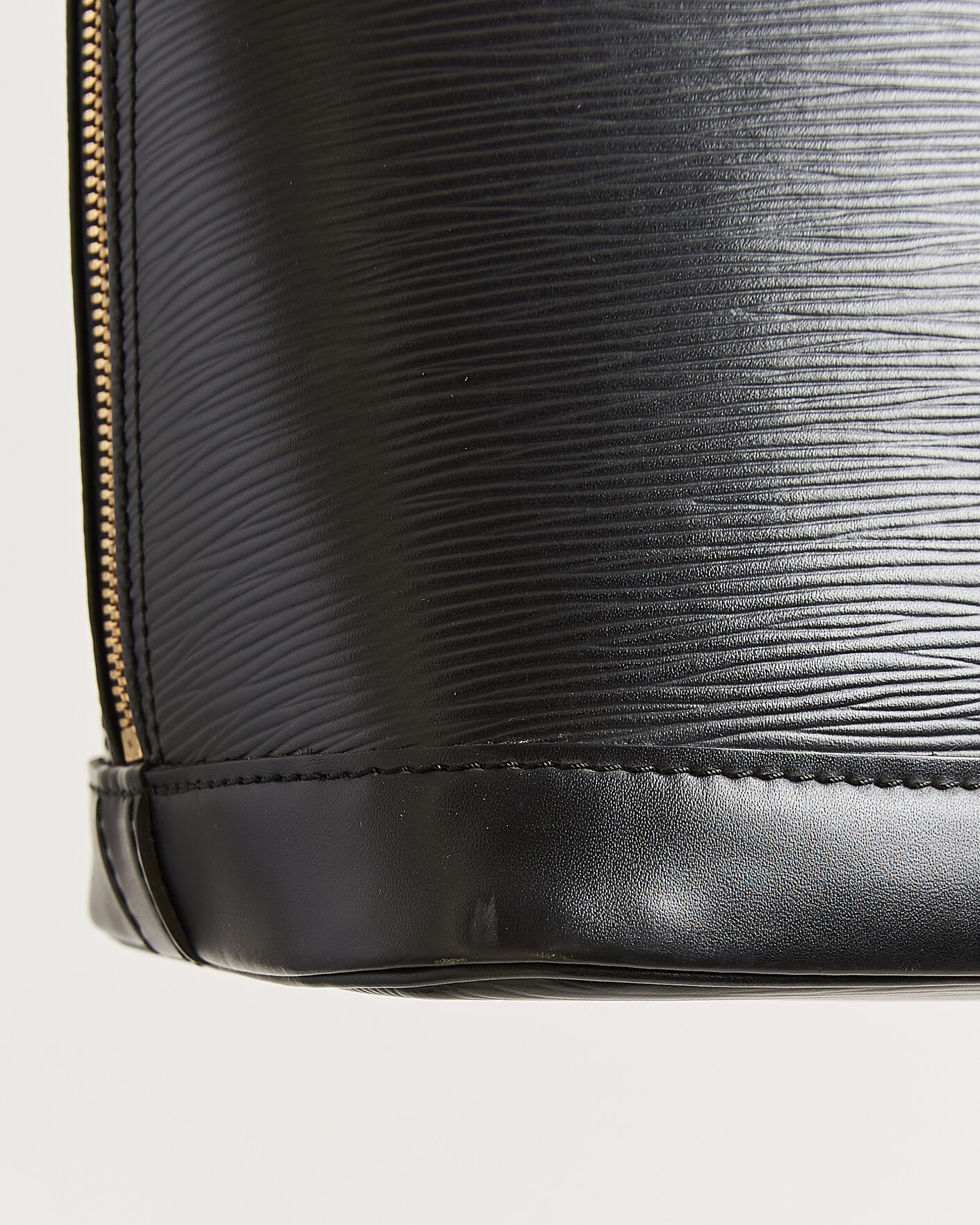Homme | Pre-Owned & Vintage Bags | Louis Vuitton Pre-Owned | Alma PM Bag Epi Leather Black