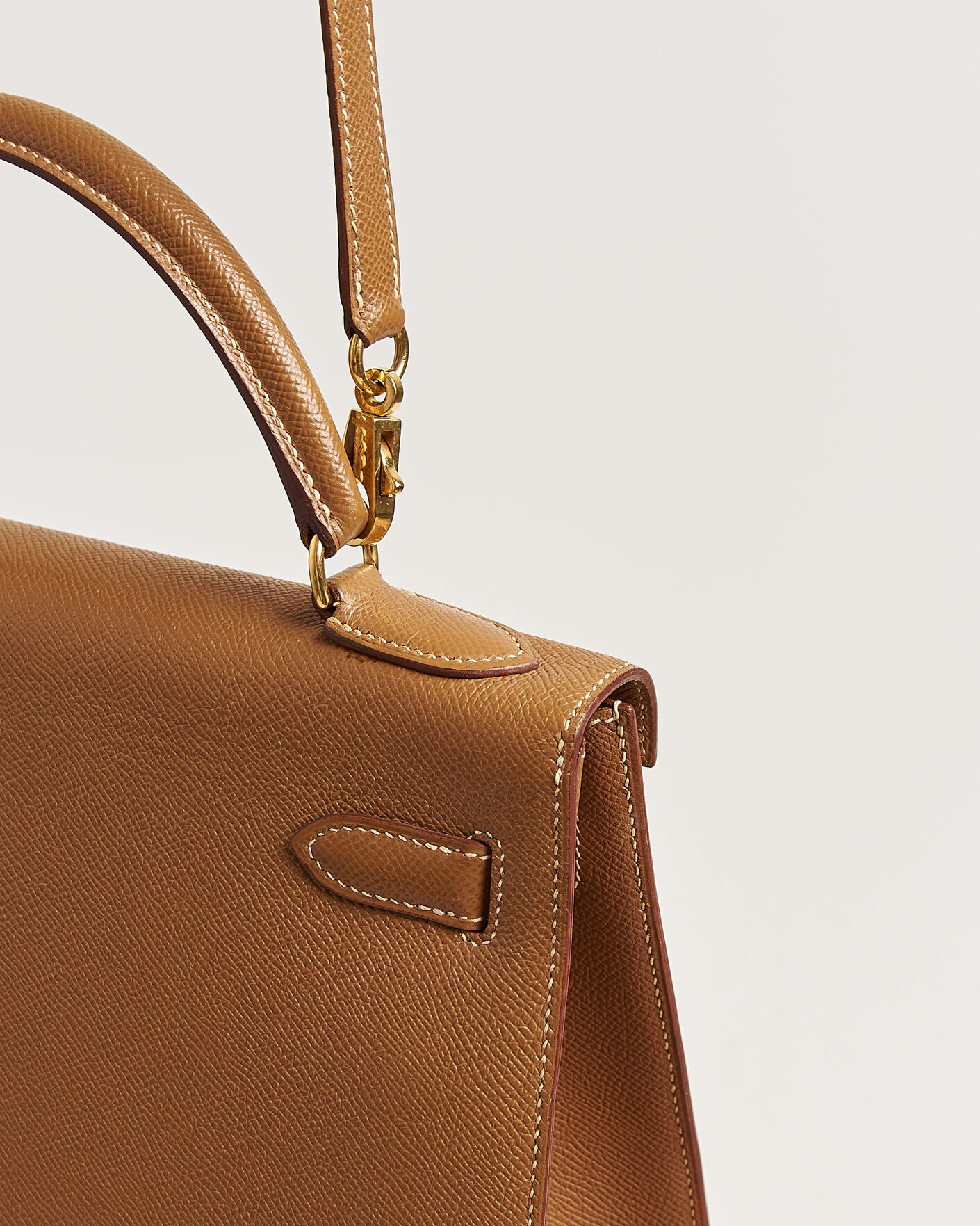 Homme | Pre-Owned & Vintage Bags | Hermès Pre-Owned | Kelly 32 Courchevel Leather Gold