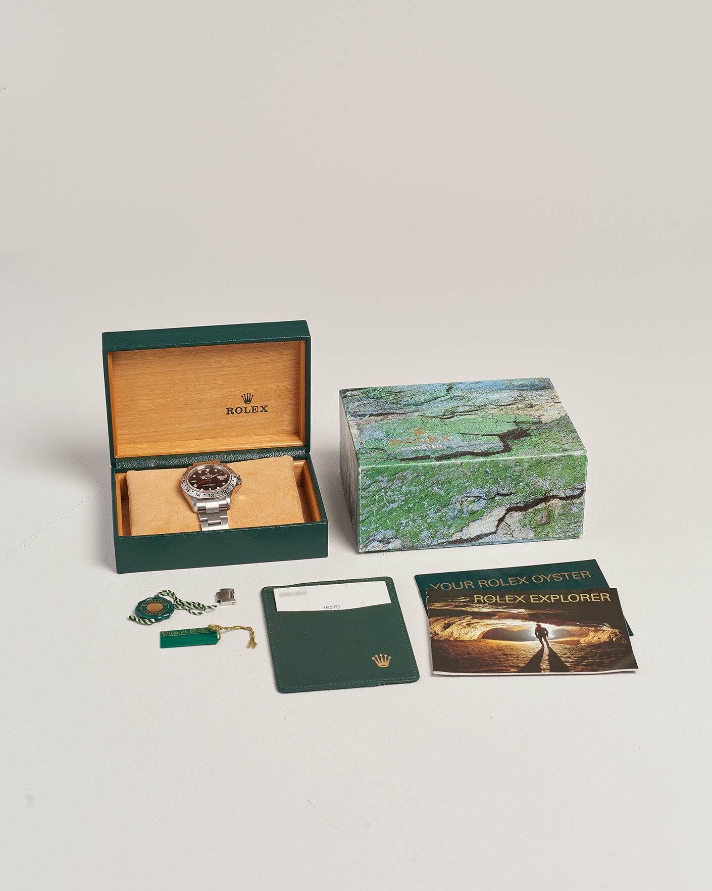 Homme | Rolex Pre-Owned Explorer II  | Rolex Pre-Owned | Explorer II 
