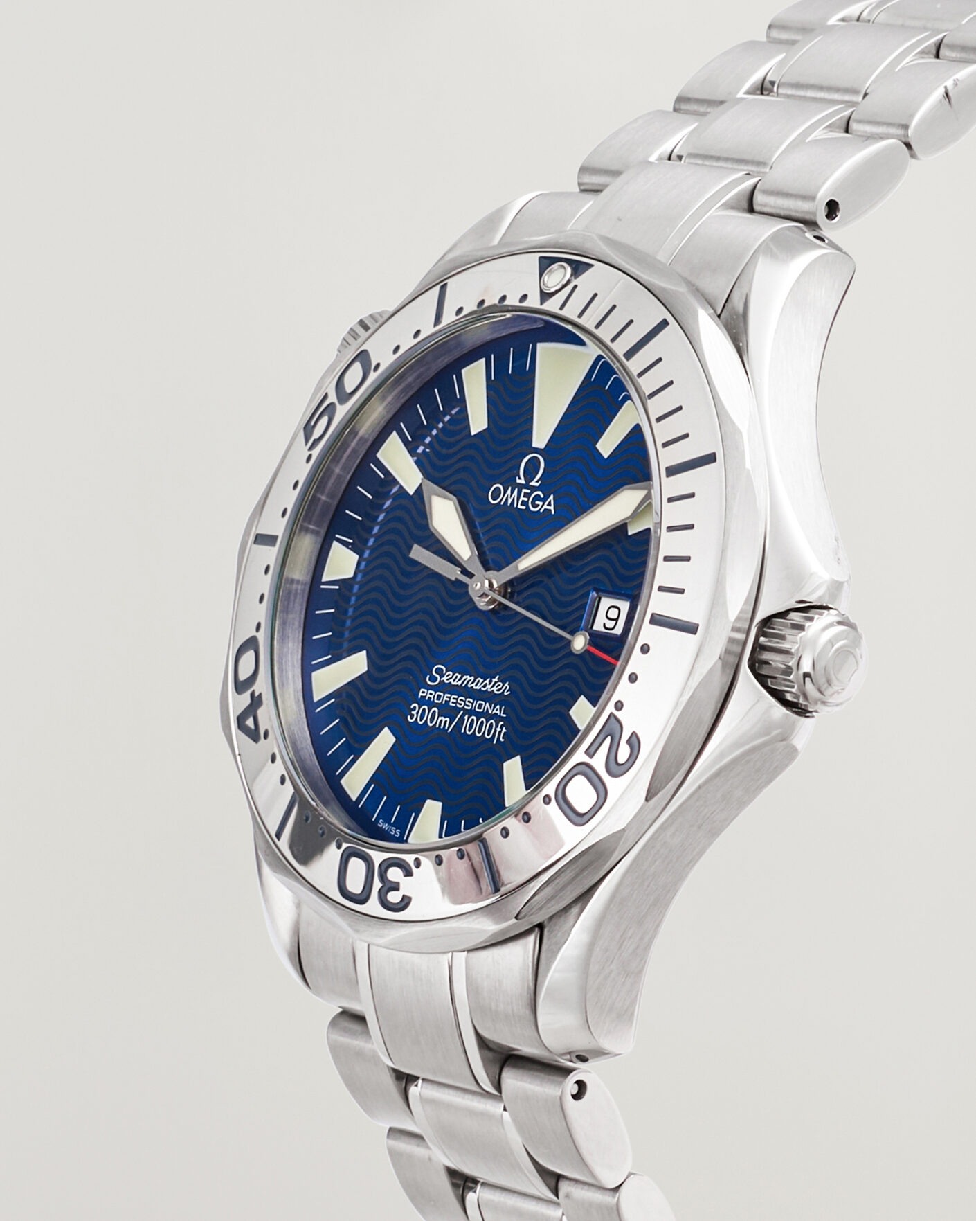 Homme | Pre-Owned & Vintage Watches | Omega Pre-Owned | Seamaster 300M Electric Blue