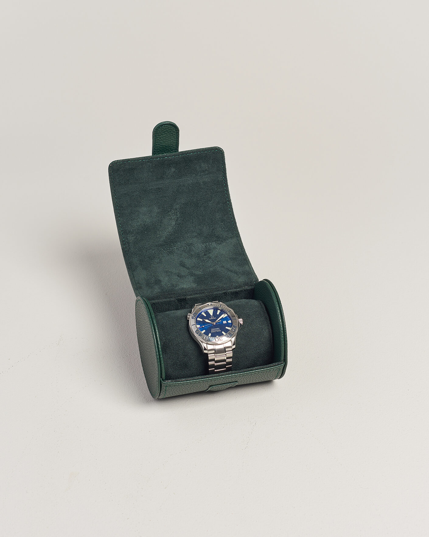 Homme | Pre-Owned & Vintage Watches | Omega Pre-Owned | Seamaster 300M Electric Blue