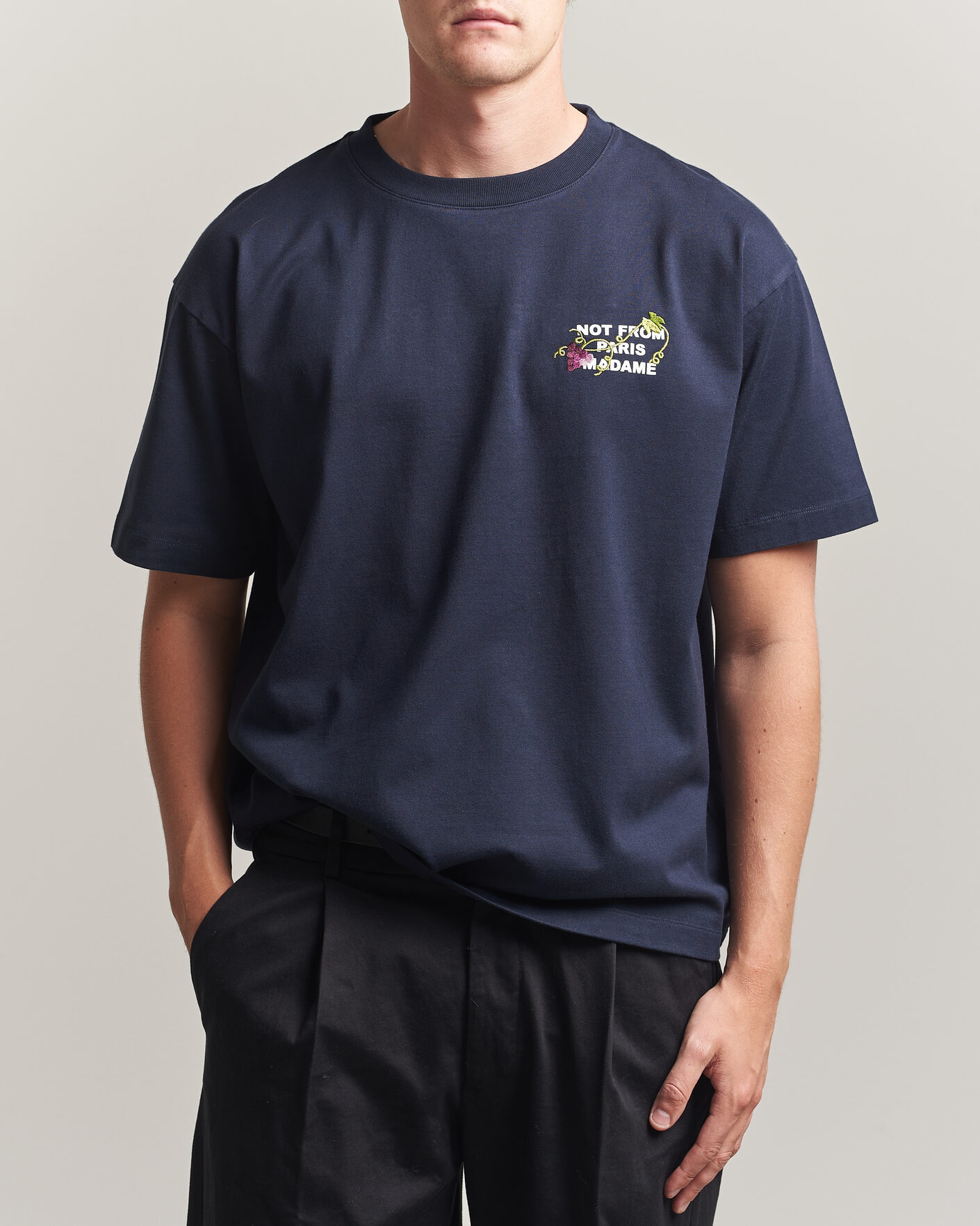 Homme | T-shirts | Drôle de Monsieur | Vine Embroidered Slogan T-Shirt Navy