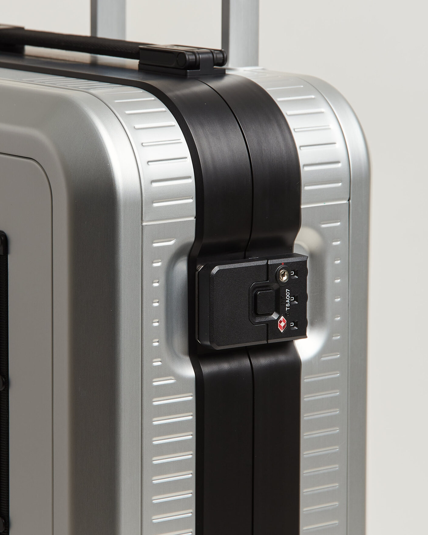 Homme | DB Ramverk Alu Pro Carry On Silver/Onyx | DB | Ramverk Alu Pro Carry On Silver/Onyx