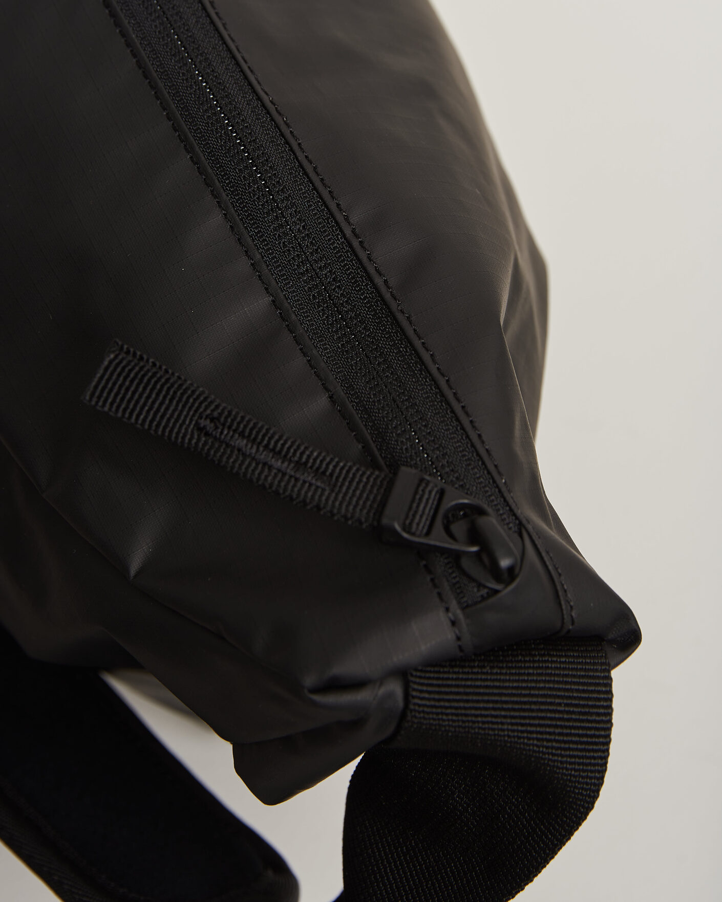 Homme | Sacs | DB | Ramverk Pro Sling Bag 24L Black Out